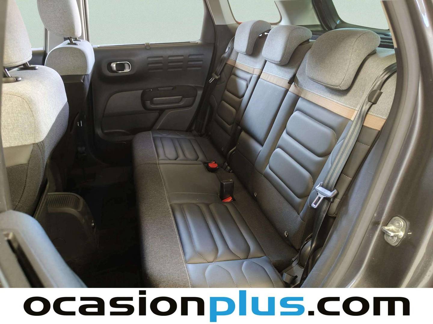Foto asientos traseros Citroën C3 Aircross Citroën C3 Aircross PureTech 130 S&S Shine EAT6 (131 CV)