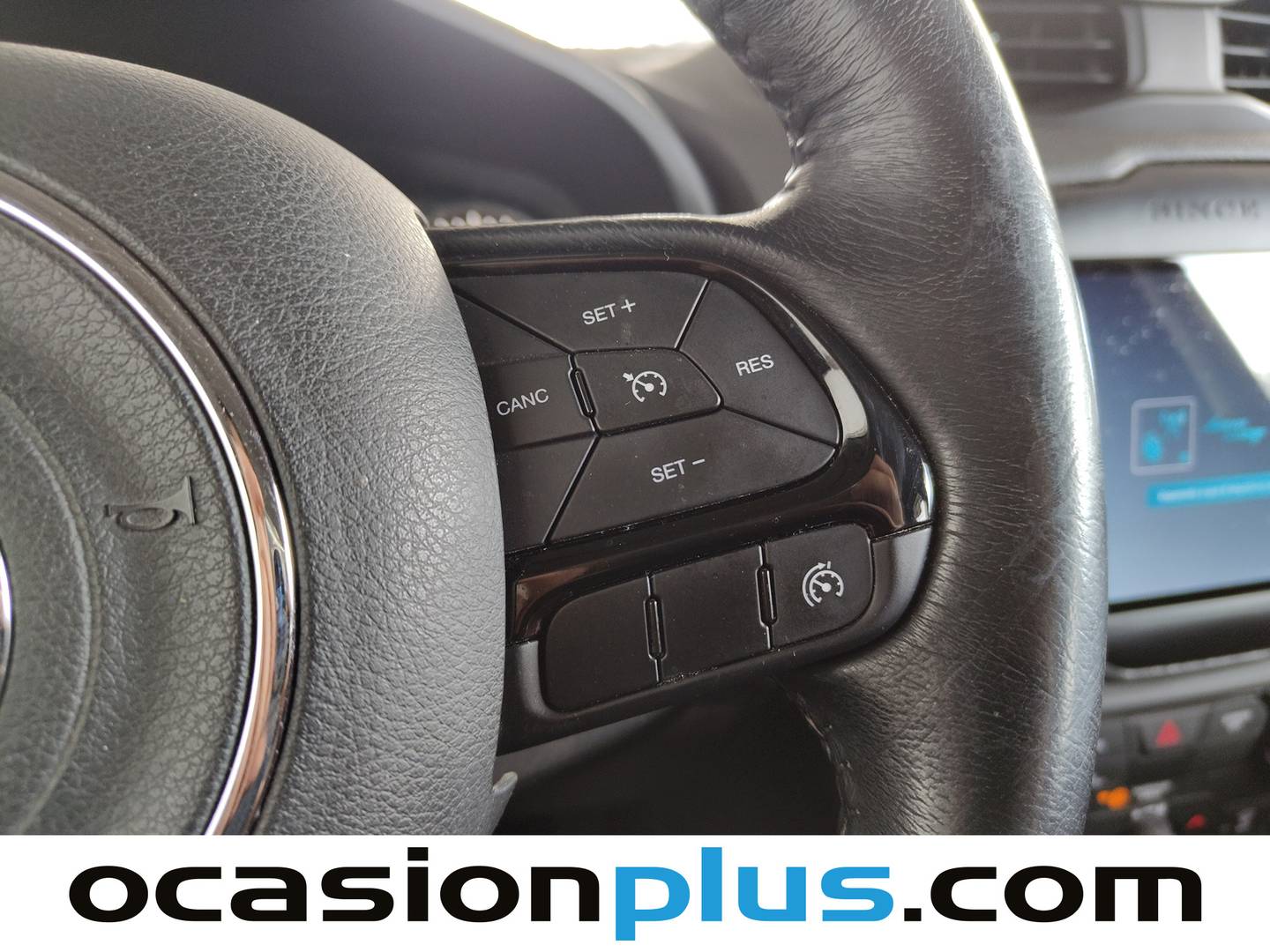 Equipamiento del Jeep Renegade Jeep Renegade 1.6 Multijet Night Eagle II 4x2 (120 CV)