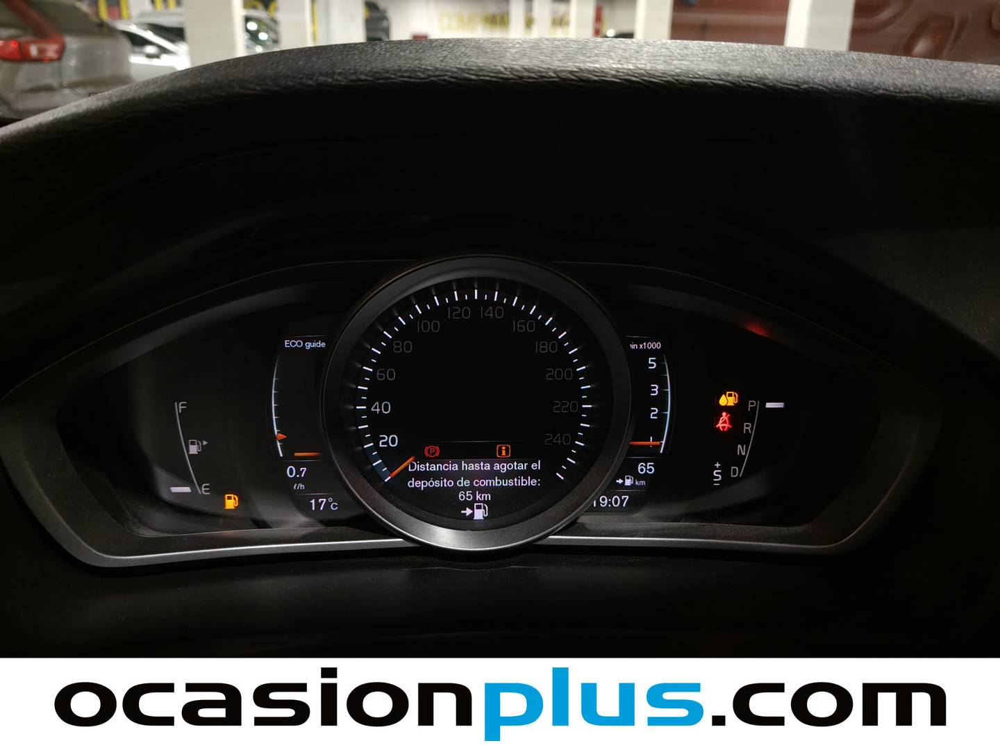 Foto Volvo V40 Volvo V40 2.0 D3 Momentum Auto (150 CV)