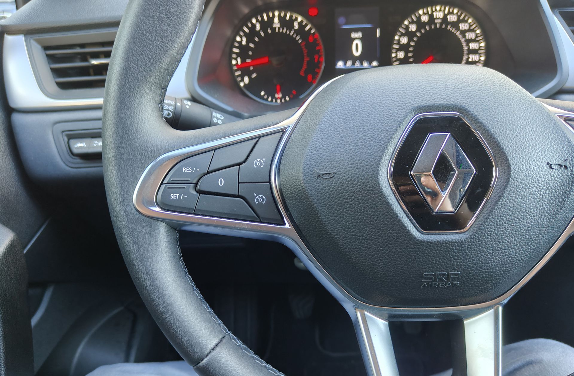 Renault Captur Evolution GPF TCe - foto 24