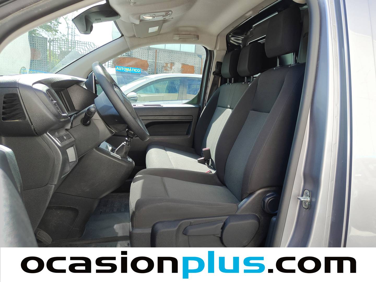 Foto asientos delanteros Peugeot Expert Peugeot Expert Furgon BlueHDi 120 S&S Standard (120 CV)