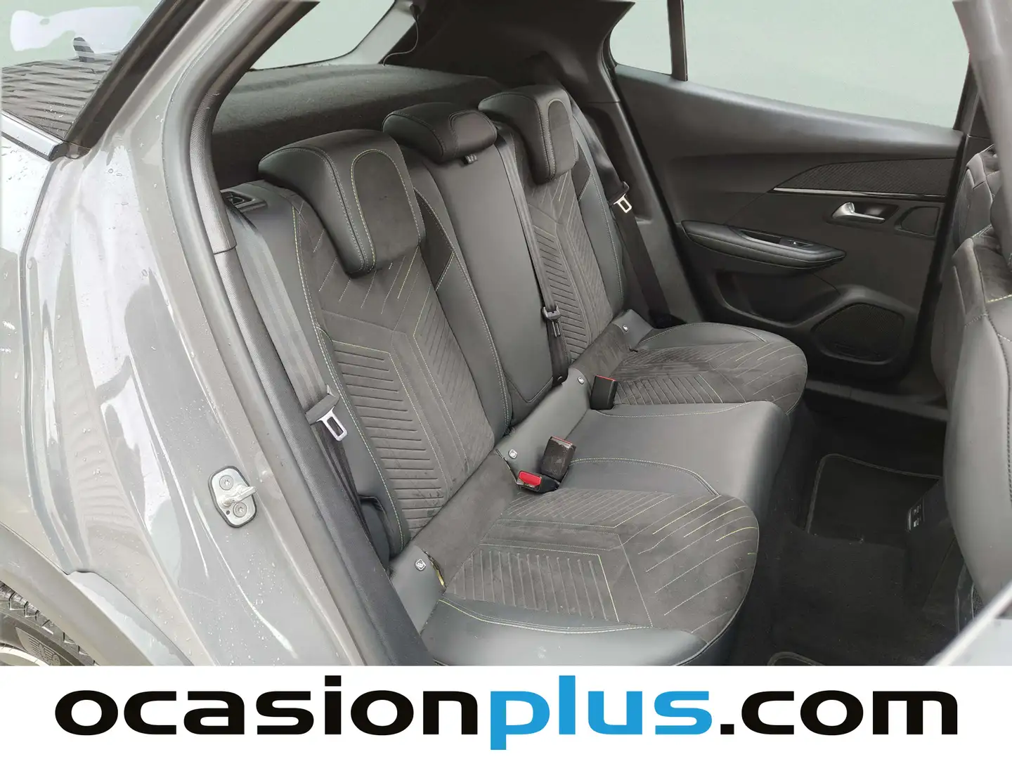 Foto Peugeot 2008 Peugeot 2008 BlueHDi 130 S&S GT EAT8 (130 CV)