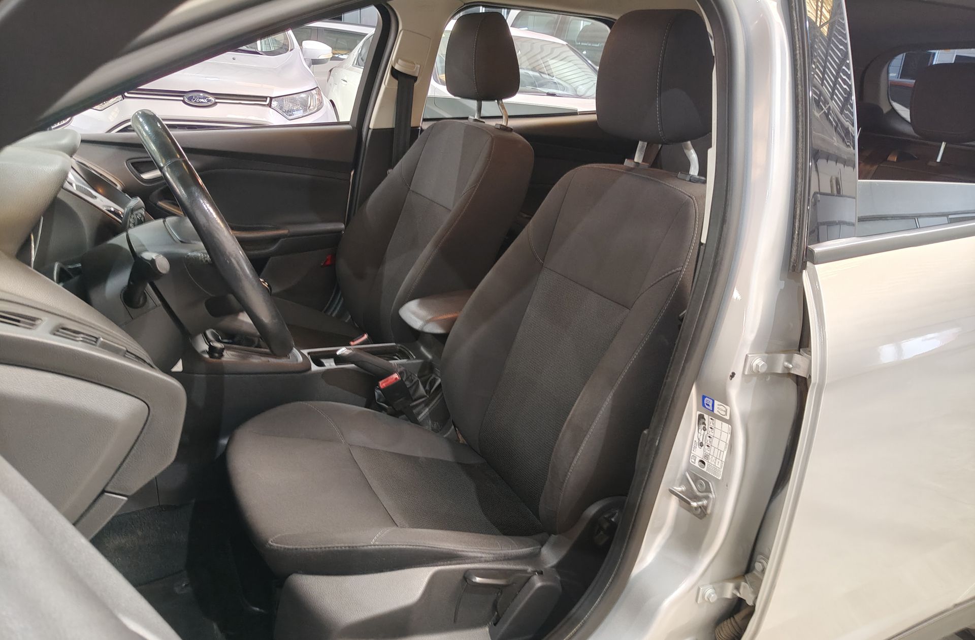 Ford Focus 1.5 TDCi Business - foto 8