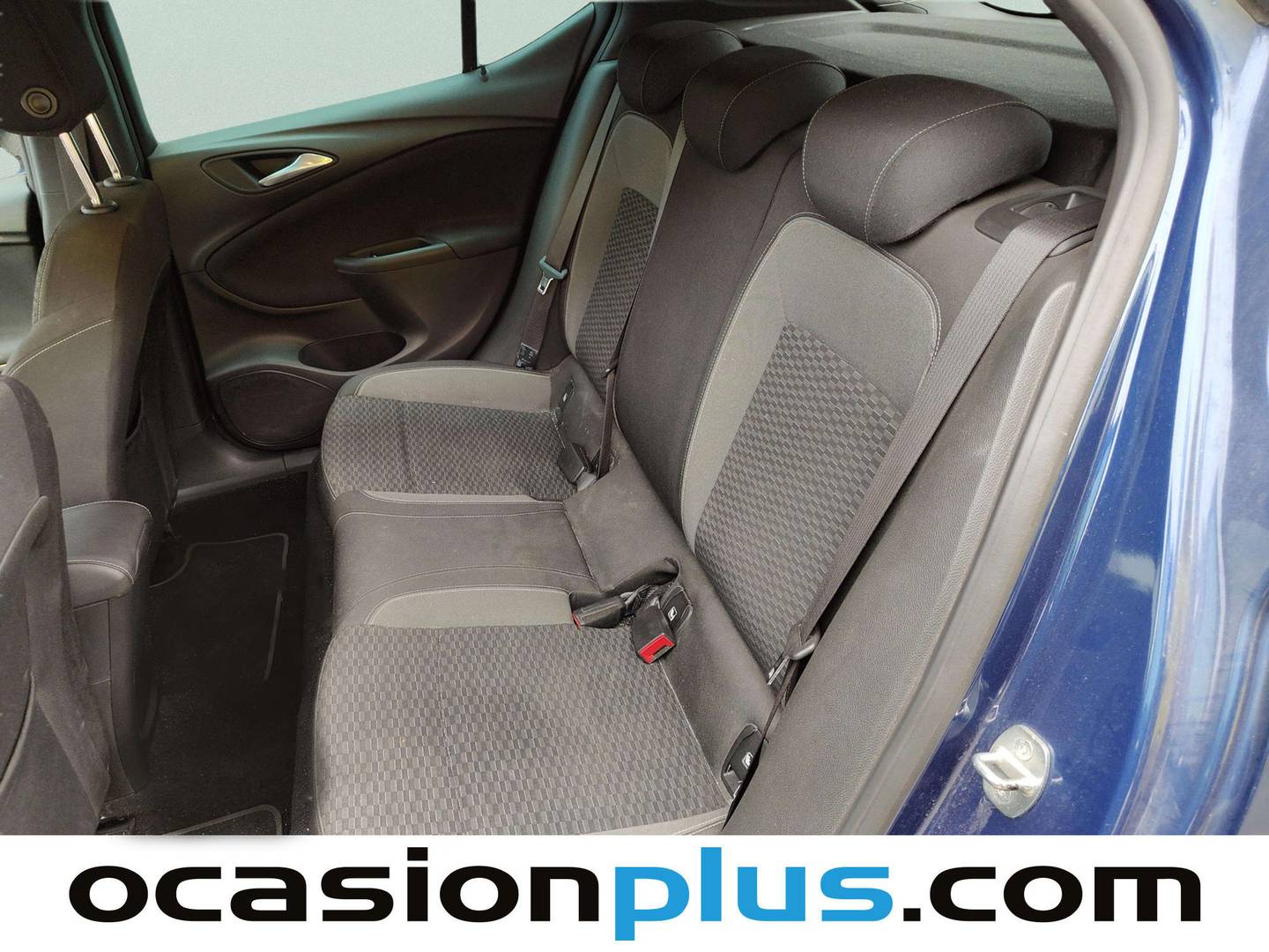 Foto asientos traseros Opel Astra Opel Astra 1.2 Turbo SHT GS Line (130 CV)