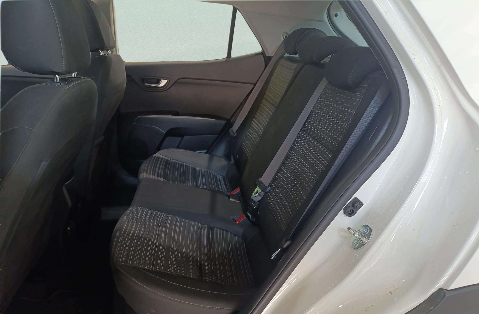 Kia Stonic 1.0 T-GDi MHEV Drive - foto 12