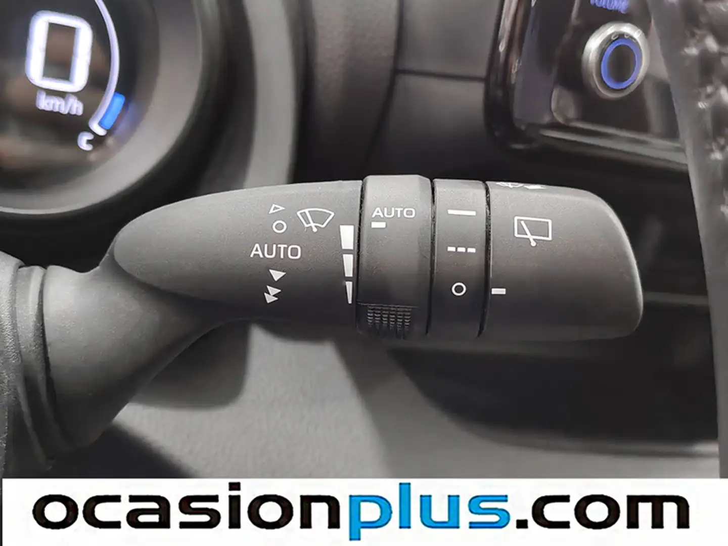 Foto Toyota Yaris Toyota Yaris 1.5 120H Business Plus (116 CV)