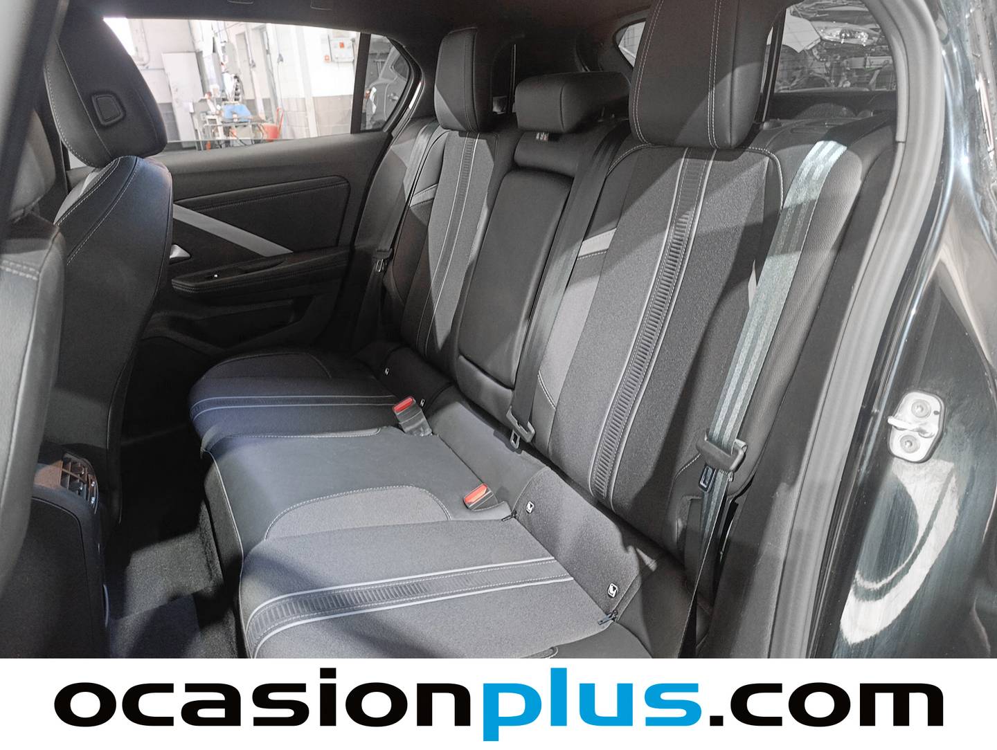 Foto asientos traseros Opel Astra Opel Astra 1.5D DTH GS Auto (130 CV)