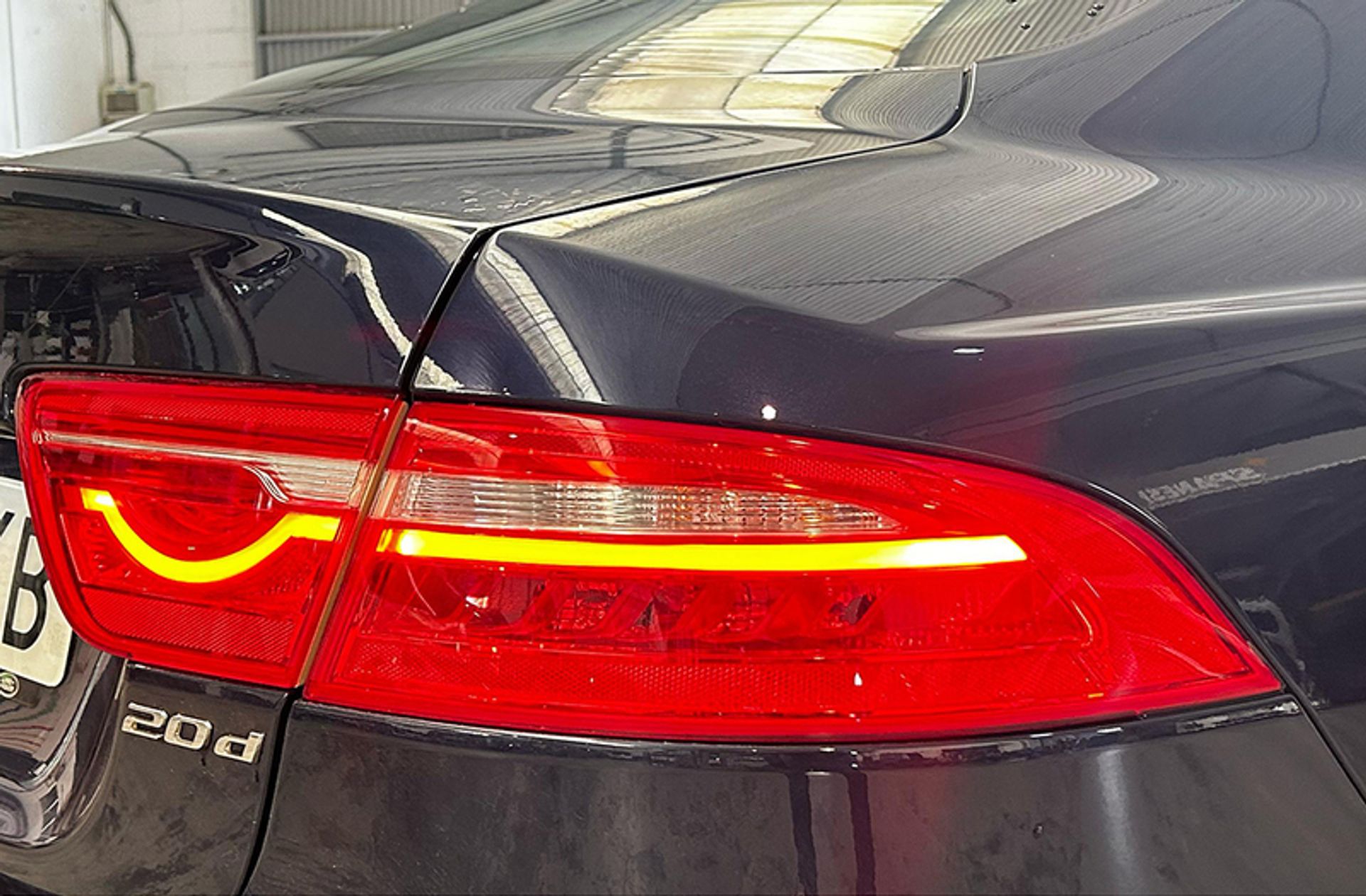 Jaguar XE 2.0 Diesel Pure RWD - foto 15