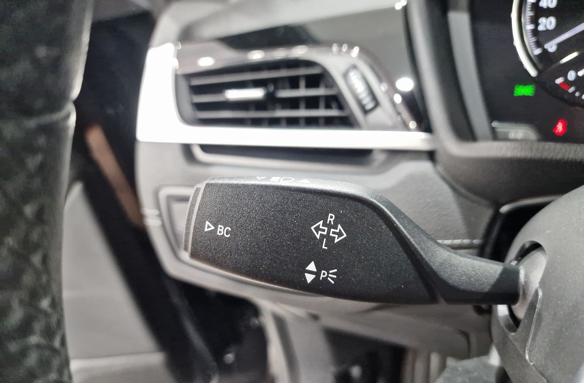 BMW X2 sDrive18d - foto 31