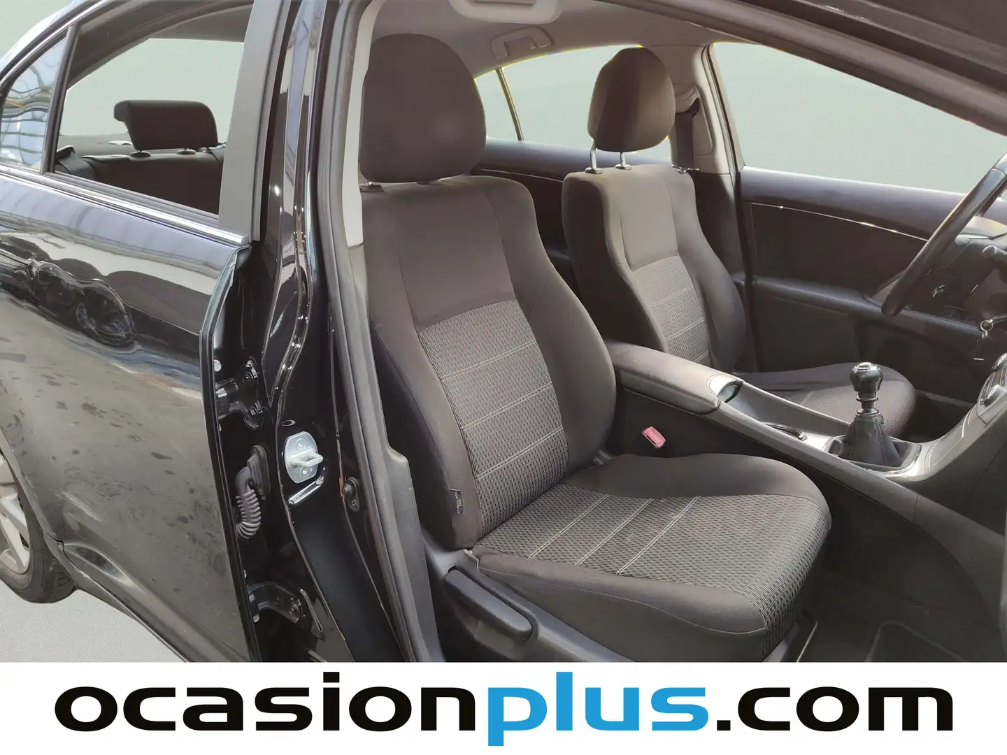 Foto Toyota Avensis Toyota Avensis 120 D Advance (124 CV)