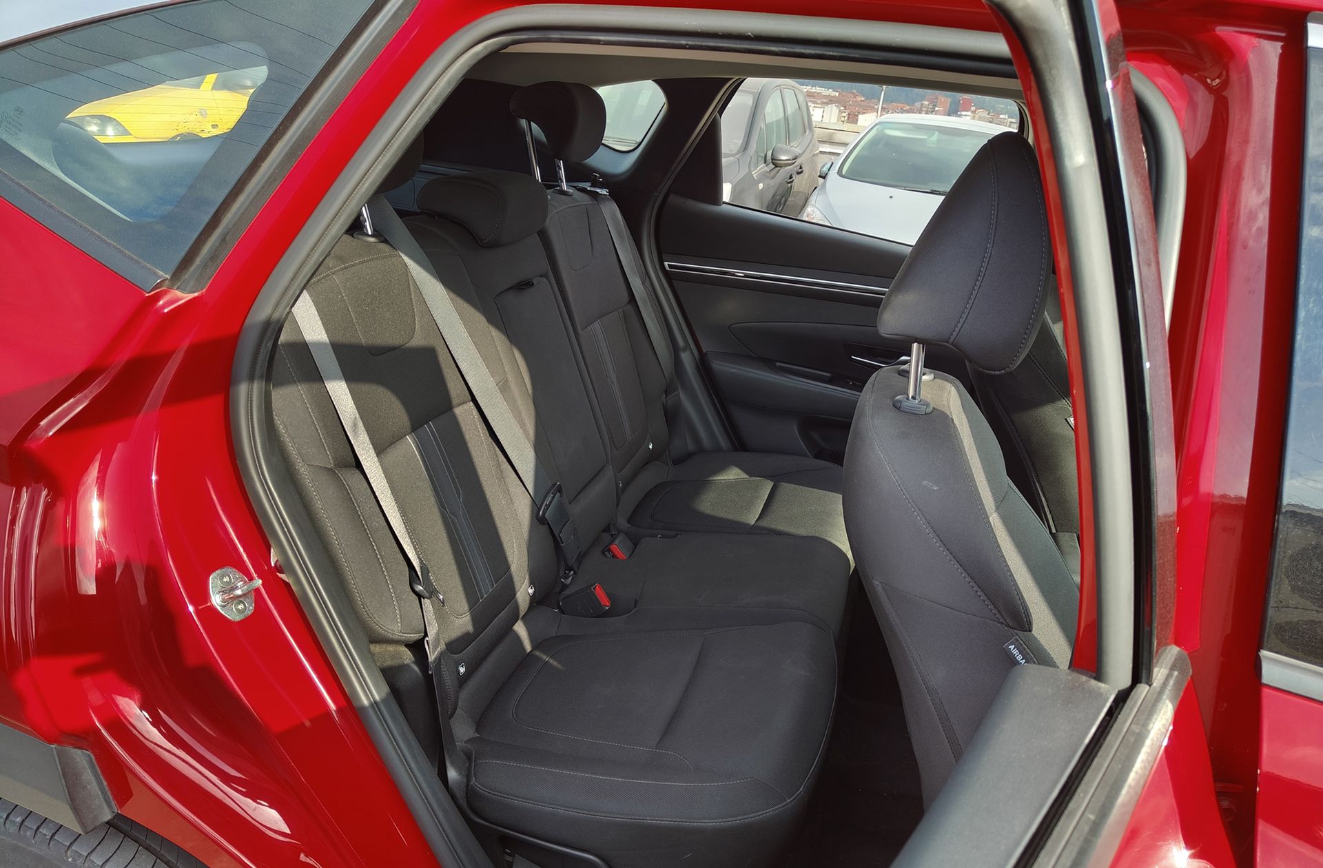 Hyundai Tucson 1.6 CRDi Maxx - foto 16