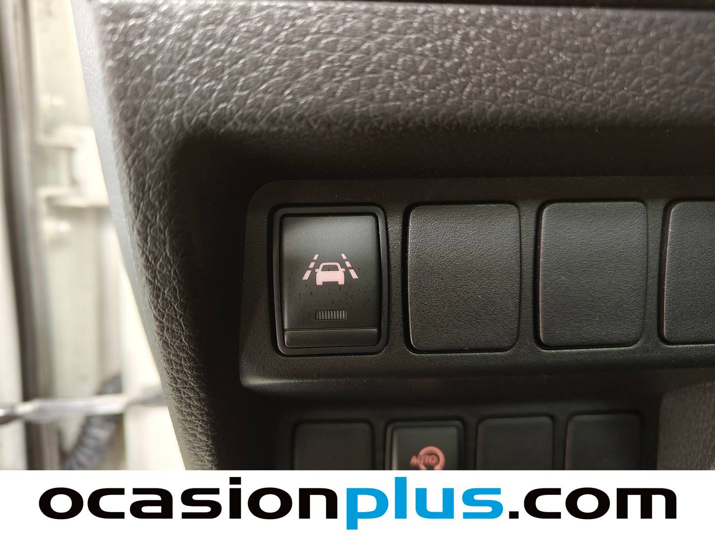 Extras del Nissan QASHQAI Nissan Qashqai dCi 115 N-Connecta (115 CV)
