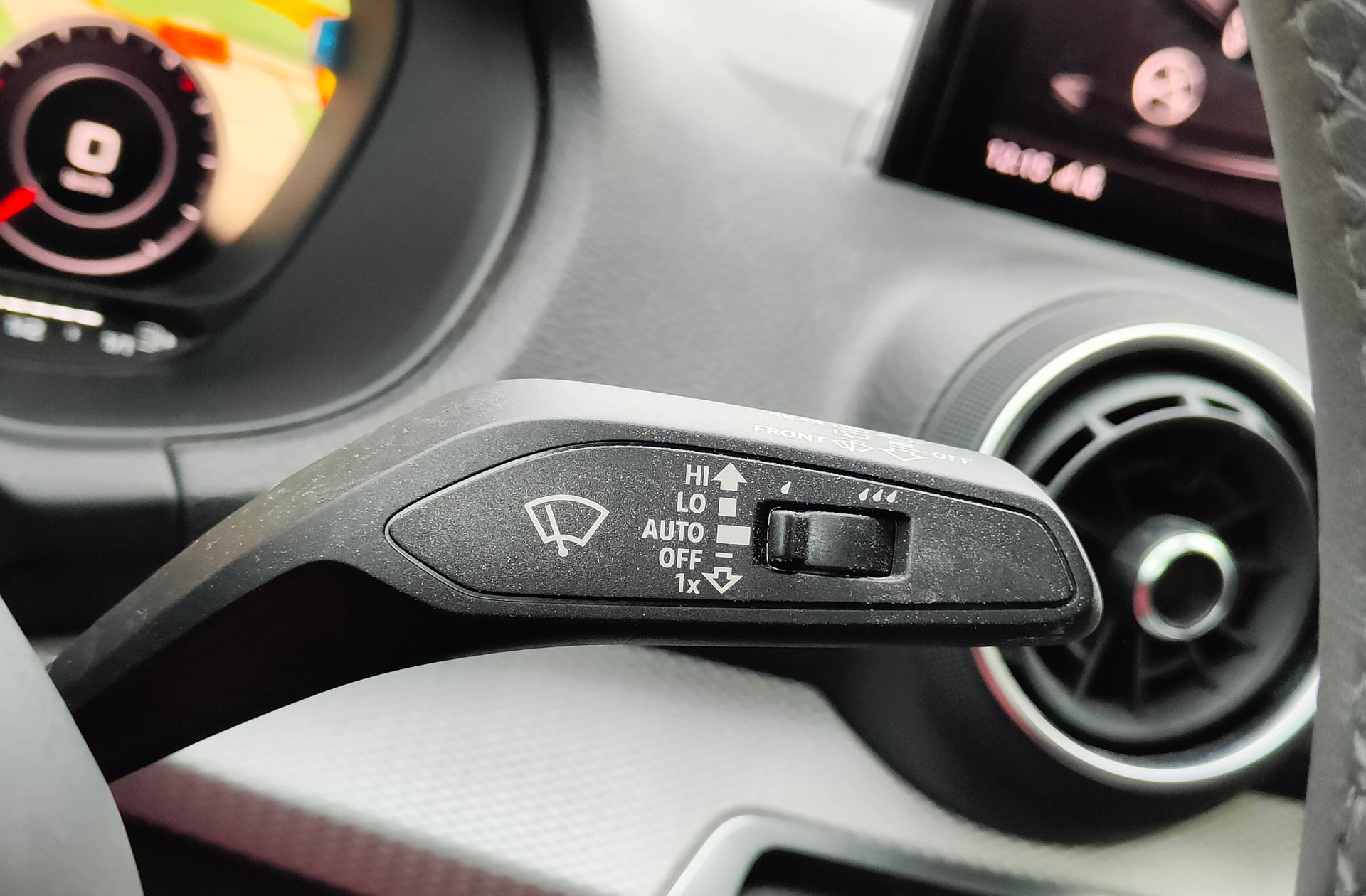 Audi Q2 Advanced 35 TFSI S tronic - foto 28
