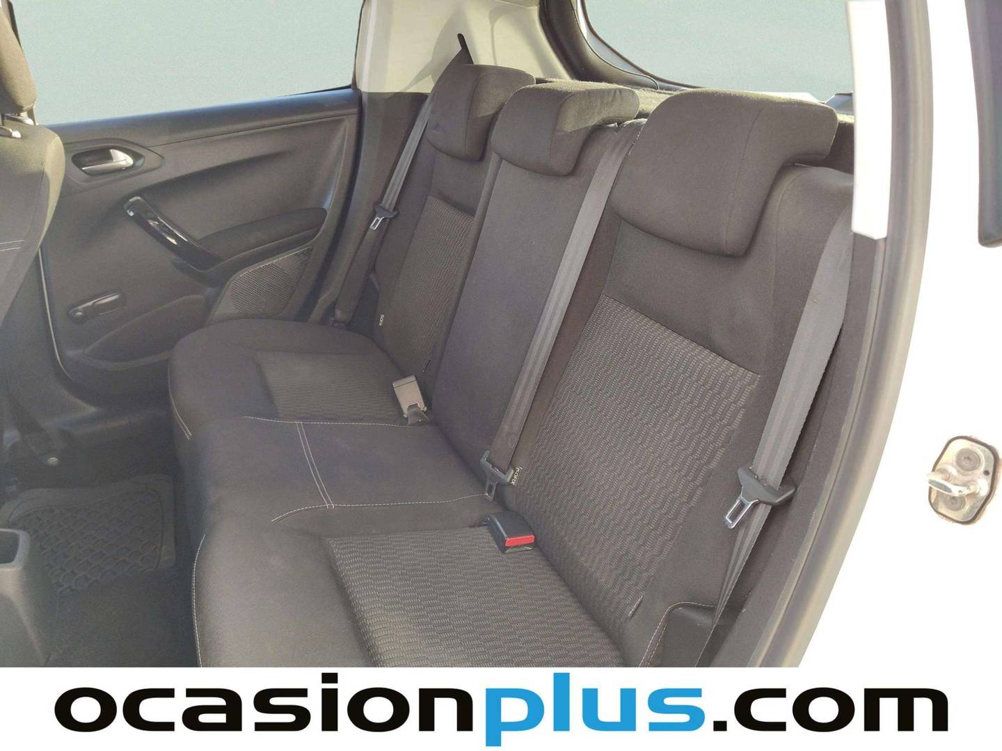 Foto asientos traseros Peugeot 208 Peugeot 208 1.6 BlueHDi Style (75 CV)
