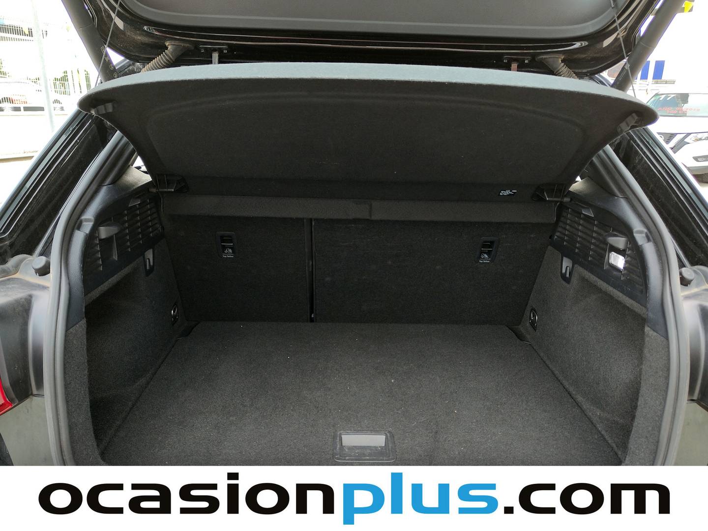 Fotos maletero Audi Q2 Audi Q2 Adrenalin 35 TDI (150 CV) S tronic Pack S-Line