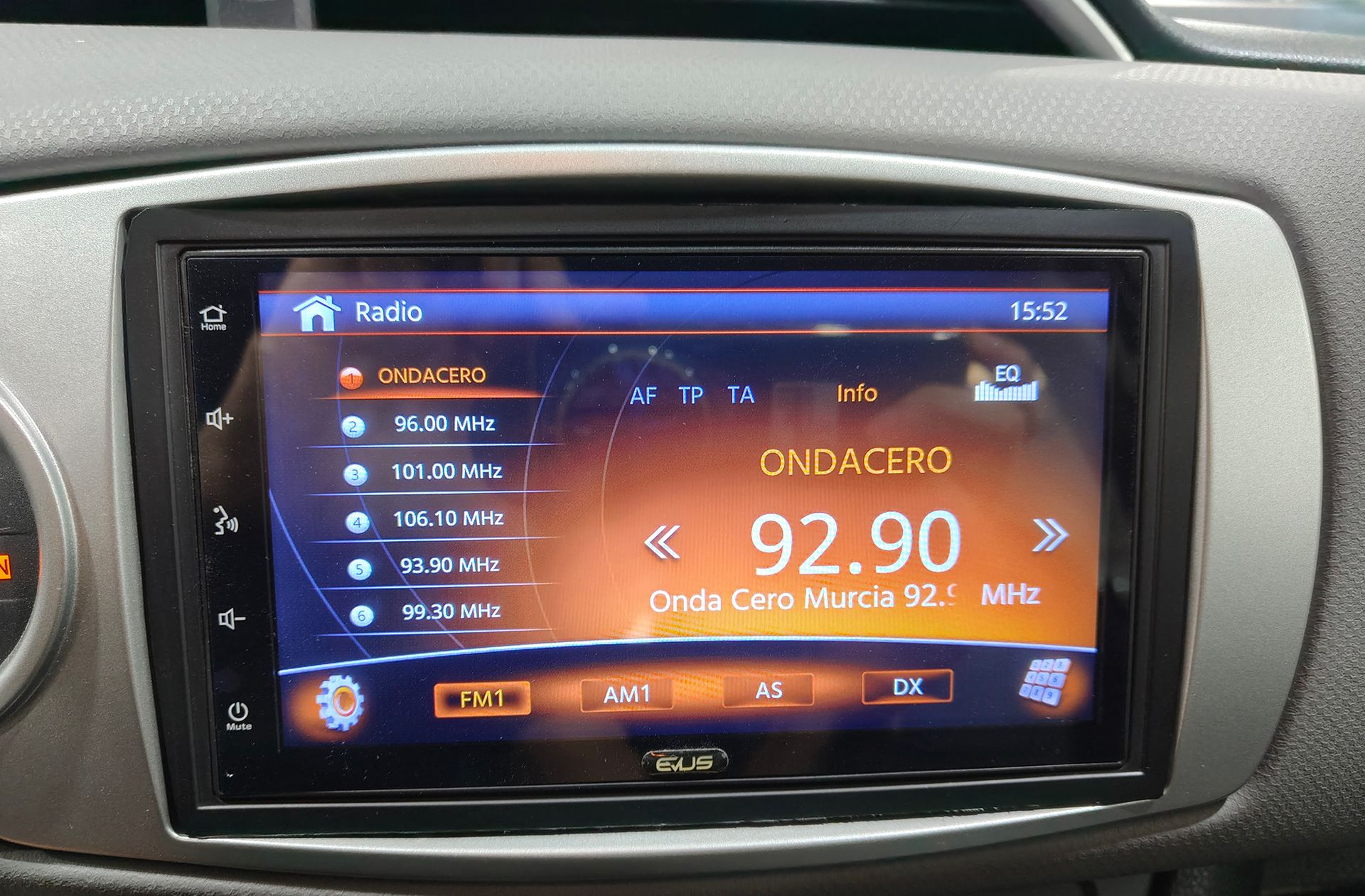 Toyota Yaris 1.5 Hybrid Active - foto 26