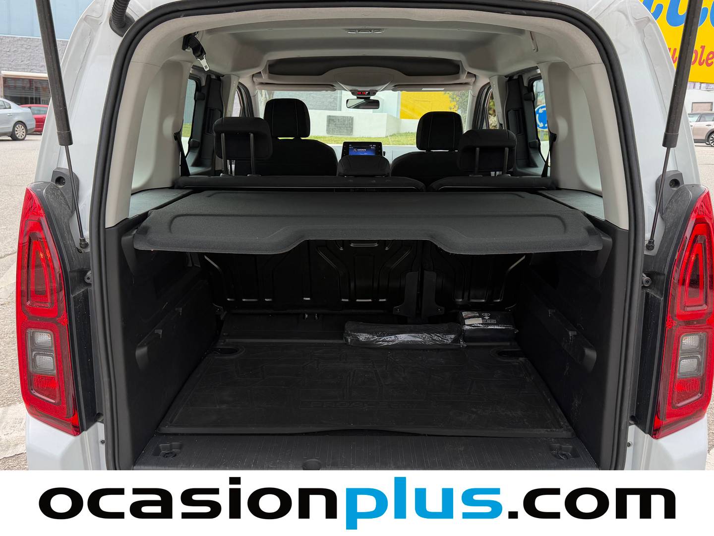 Fotos maletero Toyota Proace City Verso Toyota Proace City Verso 1.5D L1 VX (131 CV)