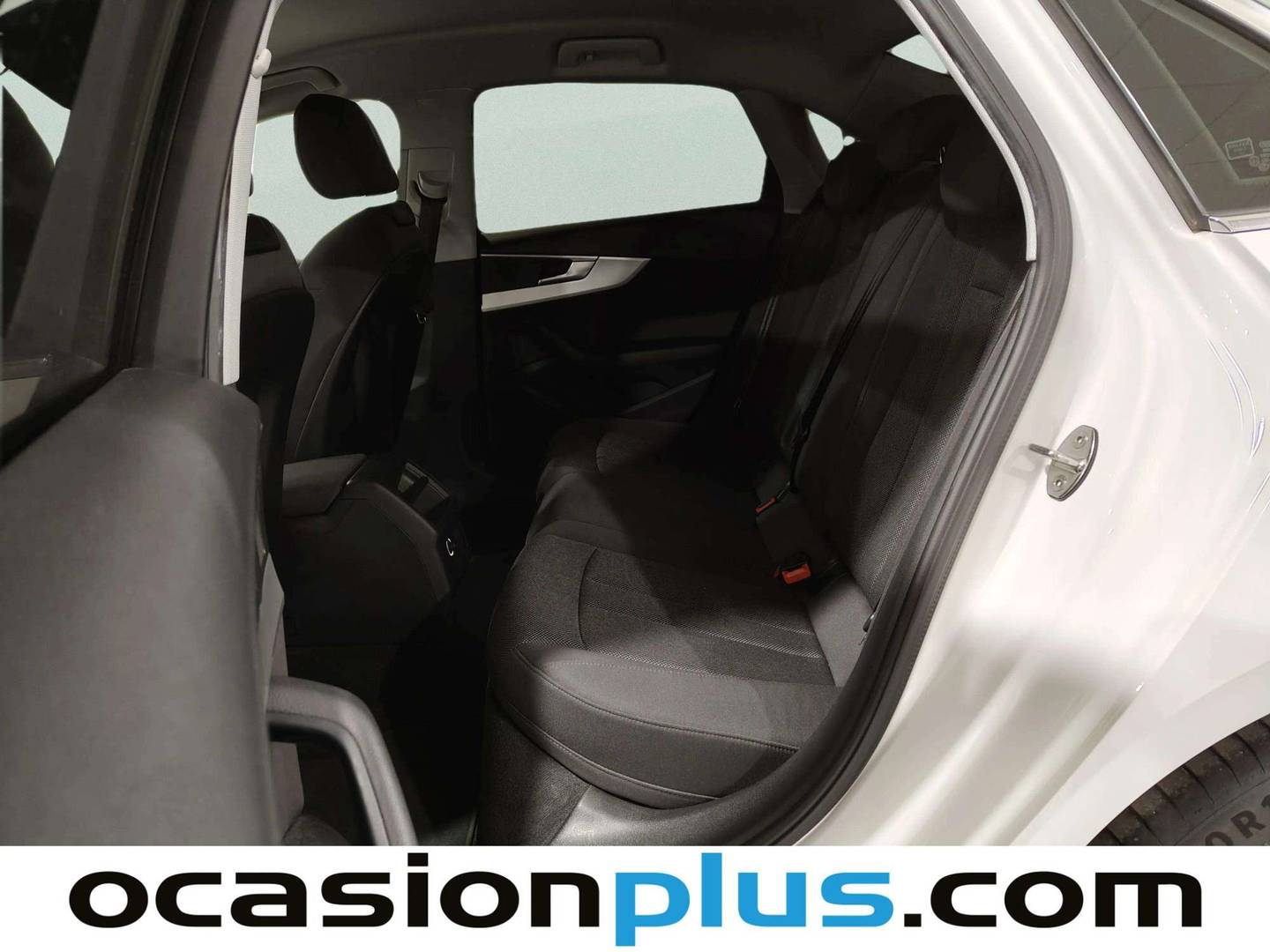 Foto asientos traseros Audi A4 Audi A4 Advanced edition 1.4 TFSI (150 CV)