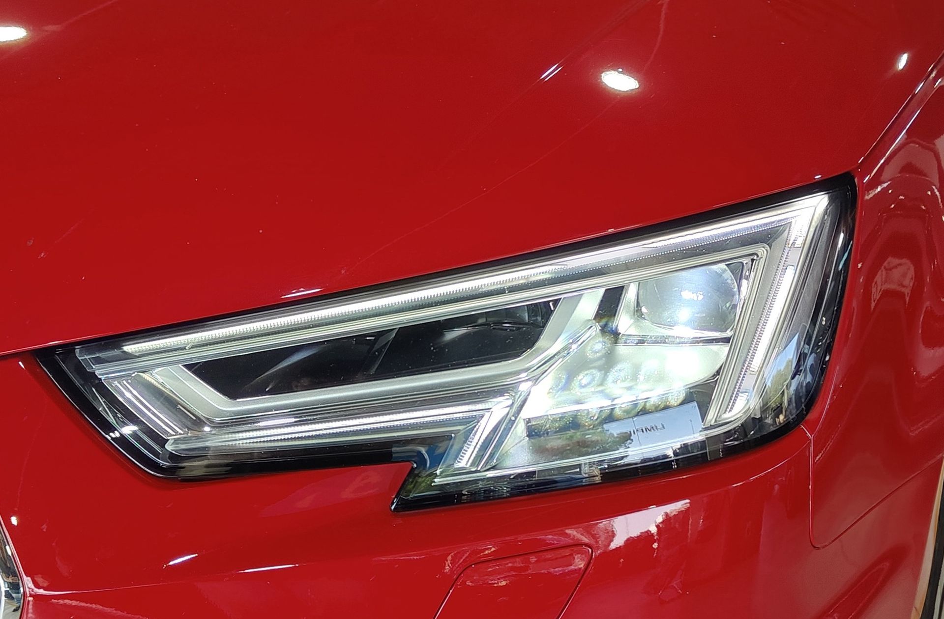 Audi A4 Avant S line 35 TDI S tronic - foto 17