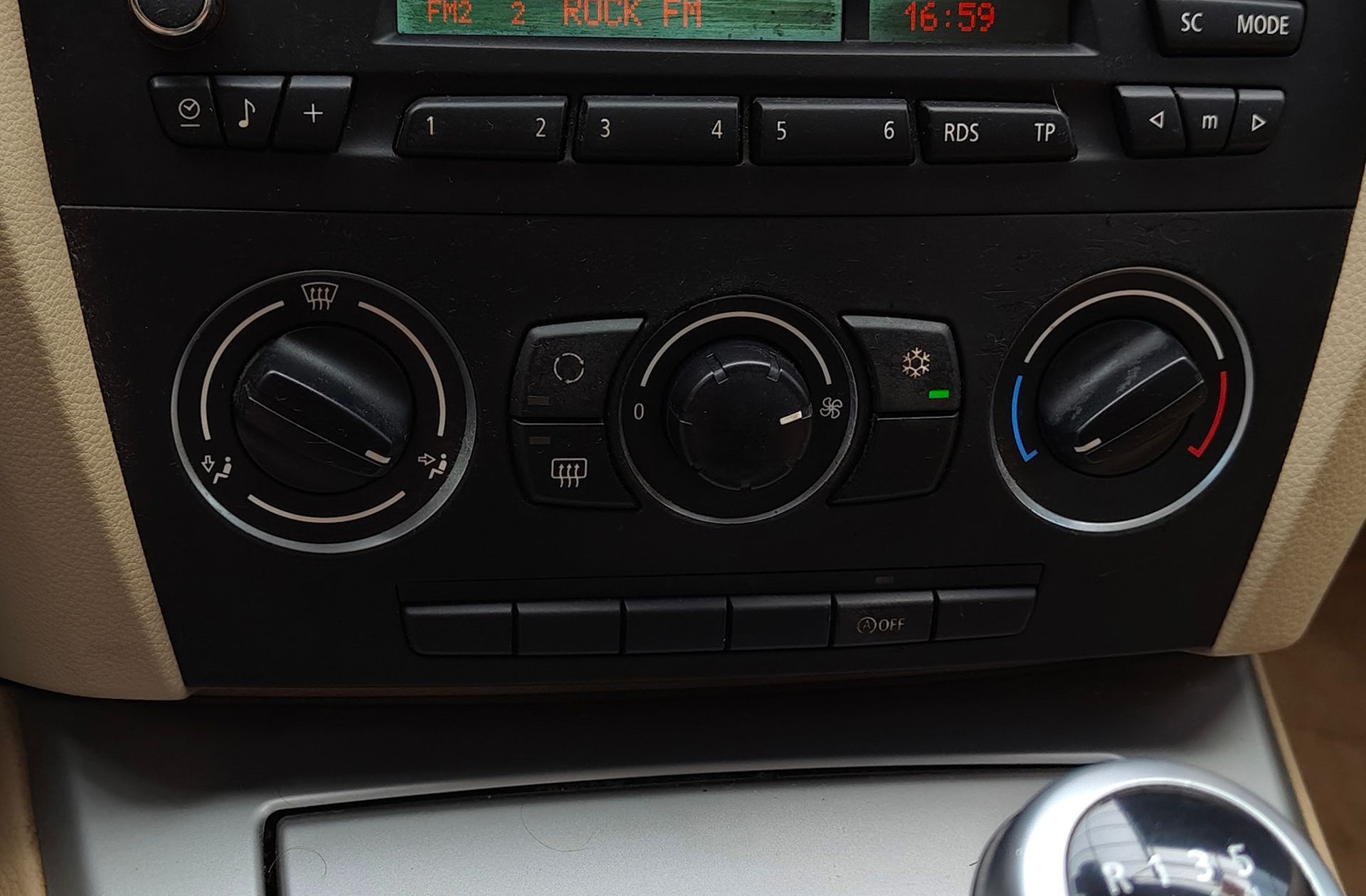 BMW Serie 3 318d - foto 27
