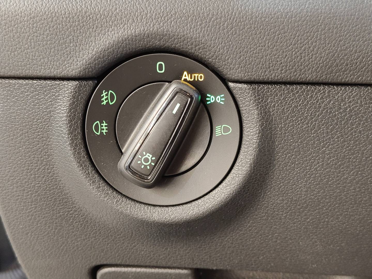 Foto Skoda Octavia Skoda Octavia 1.6 TDI Like (115 CV)