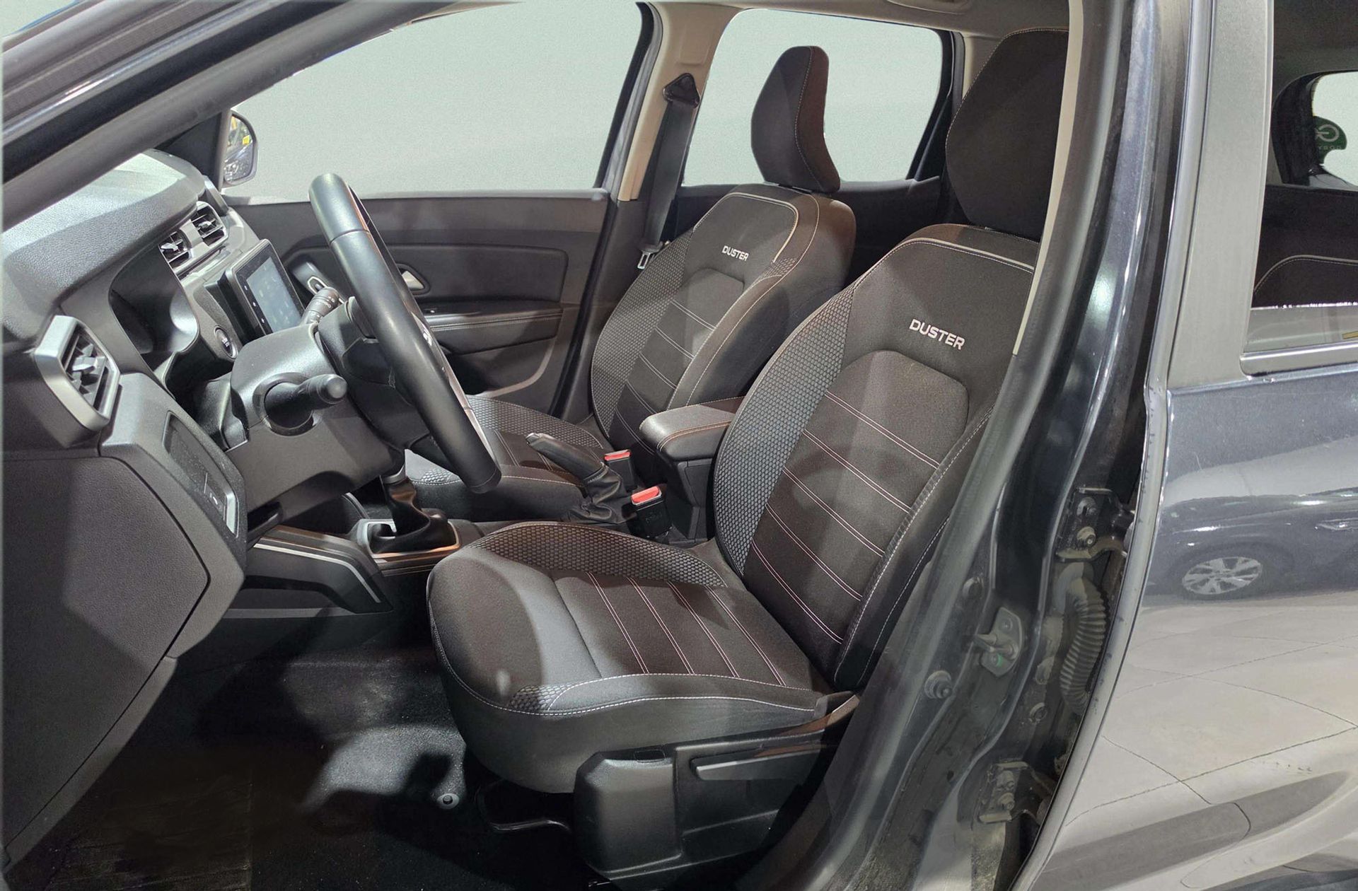 Dacia Duster Journey Go TCe EDC - foto 11
