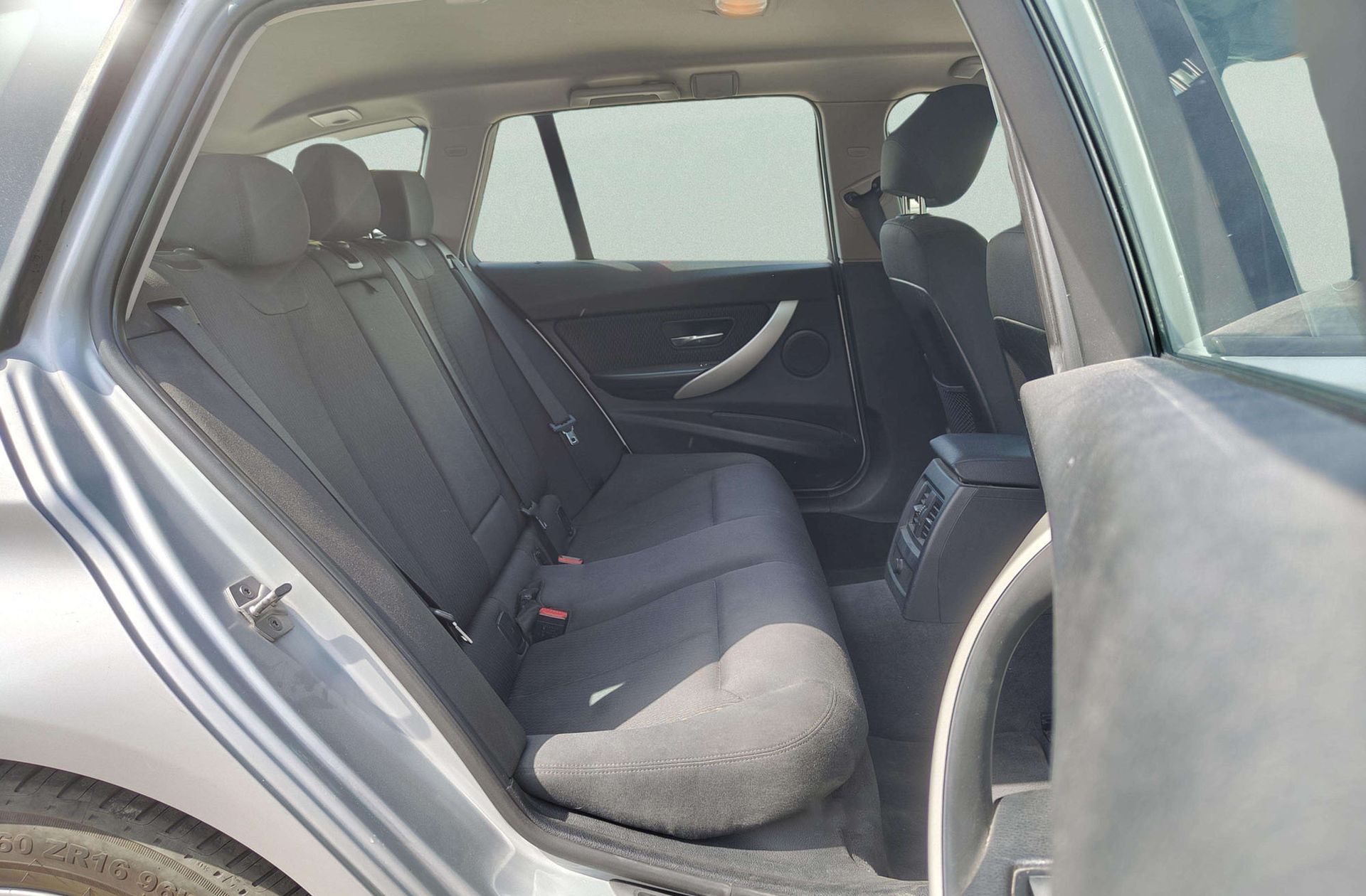 BMW Serie 3 320d Touring - foto 16