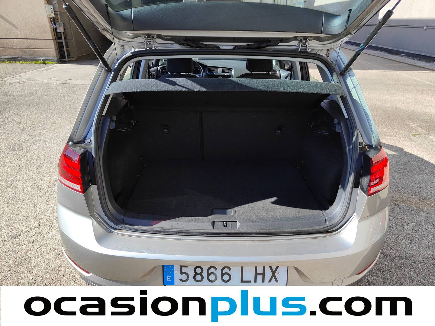 Fotos maletero Volkswagen Golf Volkswagen Golf Business 1.0 TSI (115 CV)