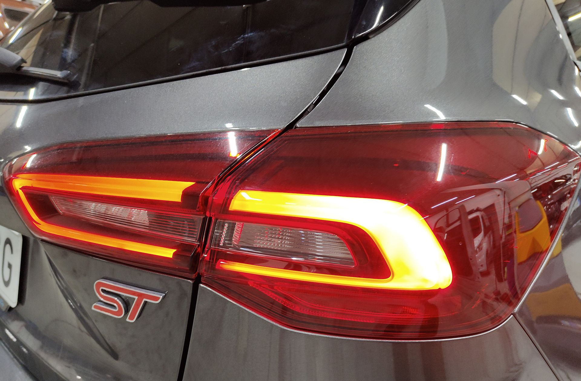 Ford Focus 2.3 EcoBoost ST - foto 20