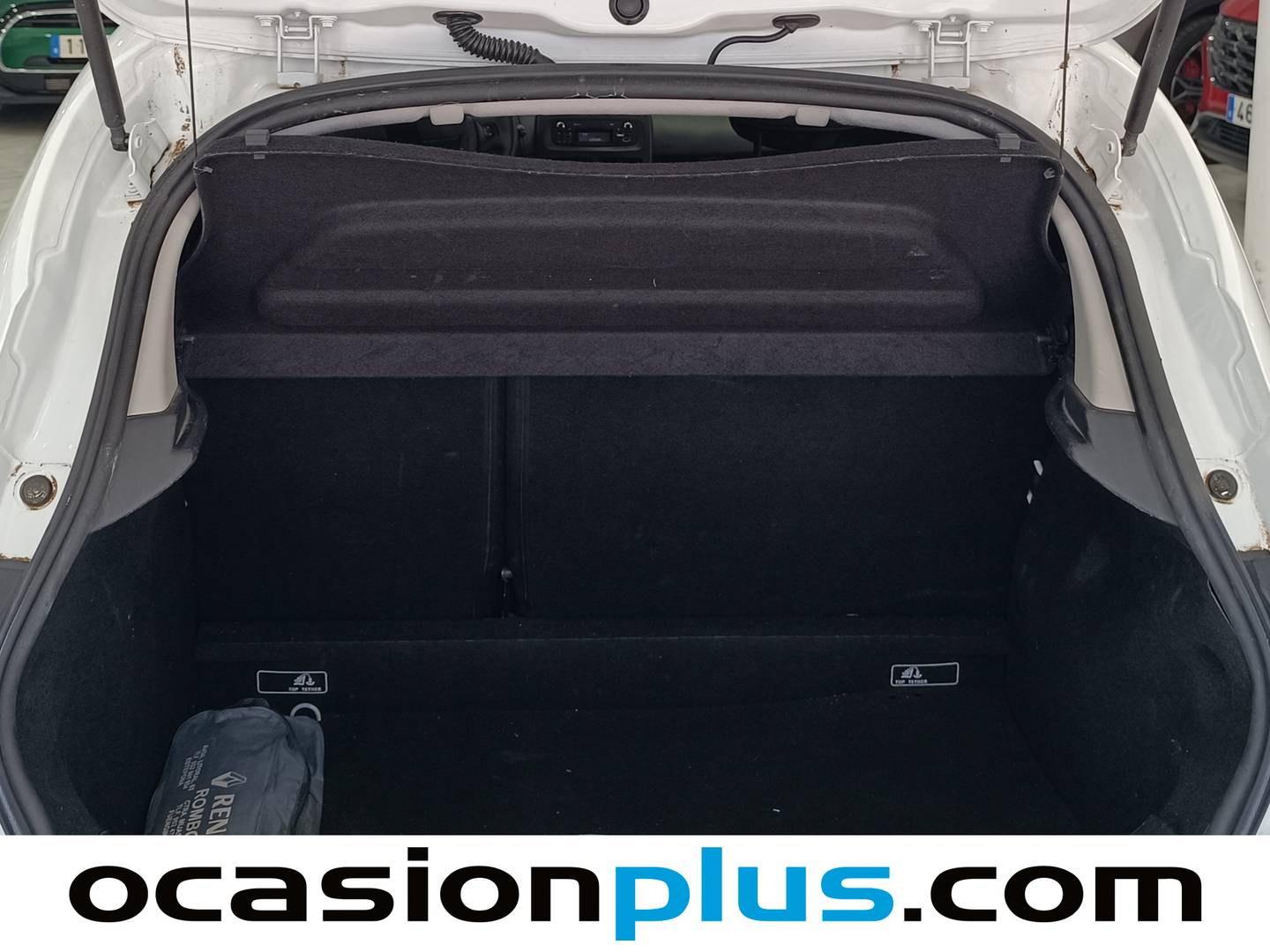 Fotos maletero Renault Clio Renault Clio 1.2 Authentique (75 CV)