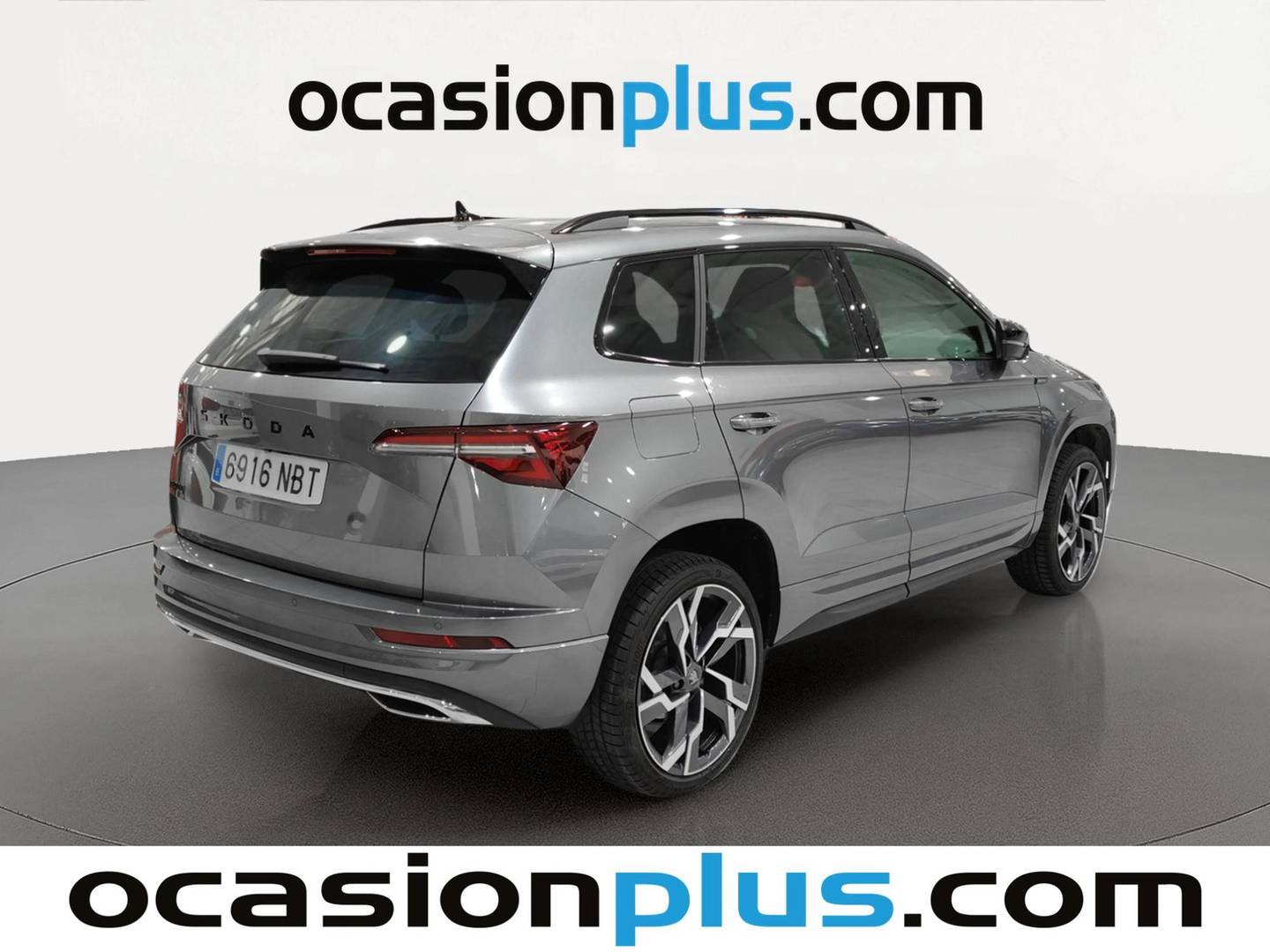 Foto trasera Skoda Karoq Skoda Karoq 1.5 TSI ACT Sportline DSG (150 CV) derecha