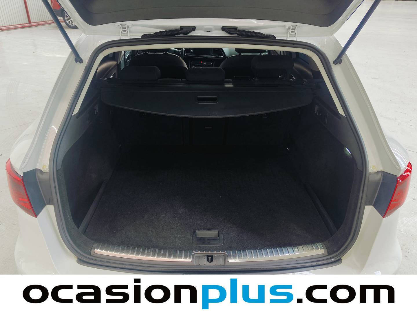 Fotos maletero Seat León Seat León ST ST 2.0 TDI S&S FR (150 CV)