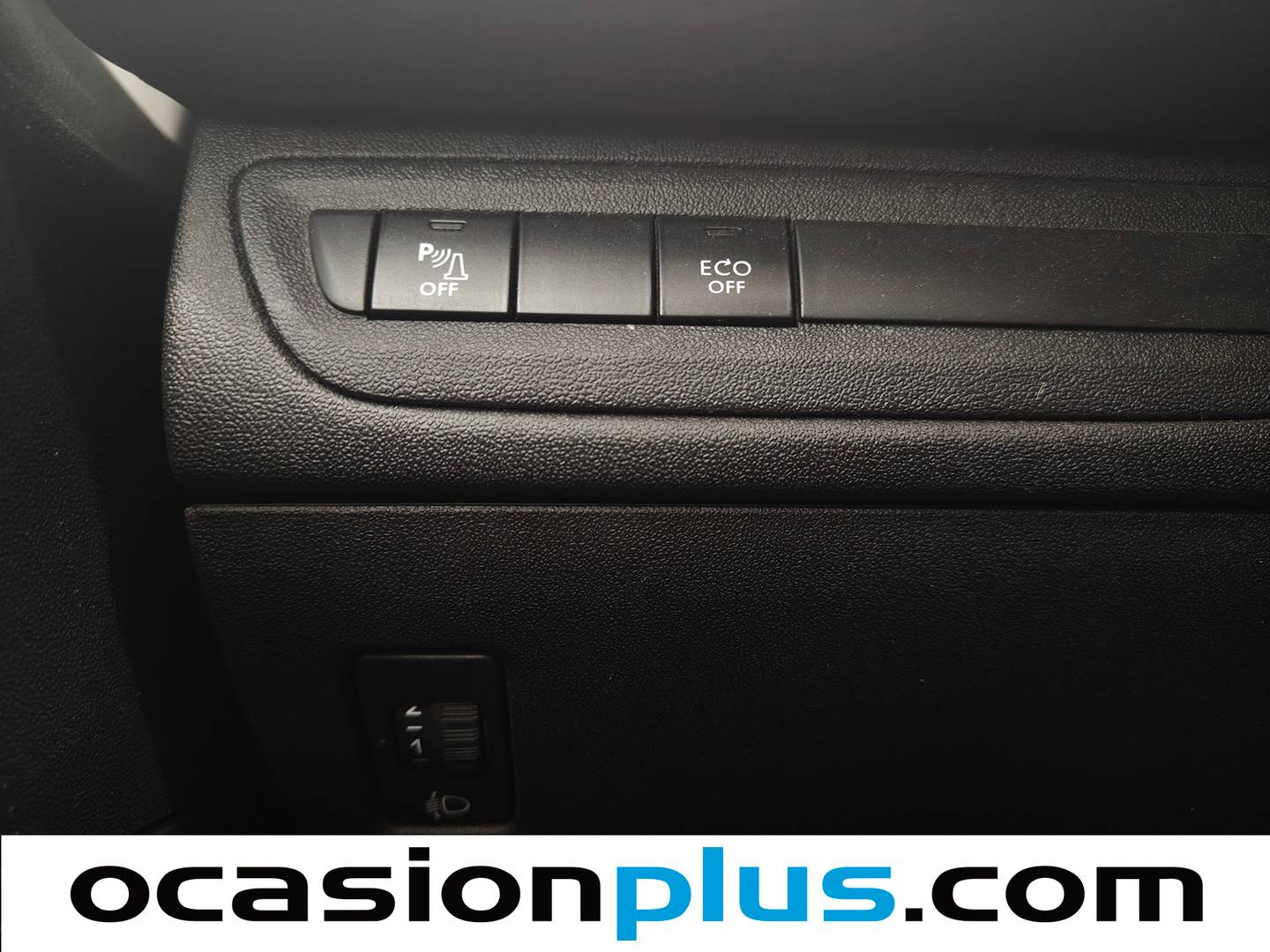 Equipamiento del Peugeot 2008 Peugeot 2008 PureTech 82 S&S Style (82 CV)