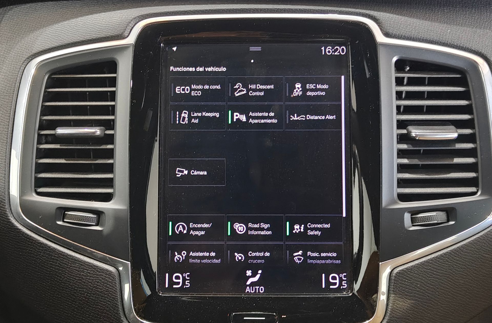 Volvo XC90 D5 Momentum AWD 7 plazas - foto 12