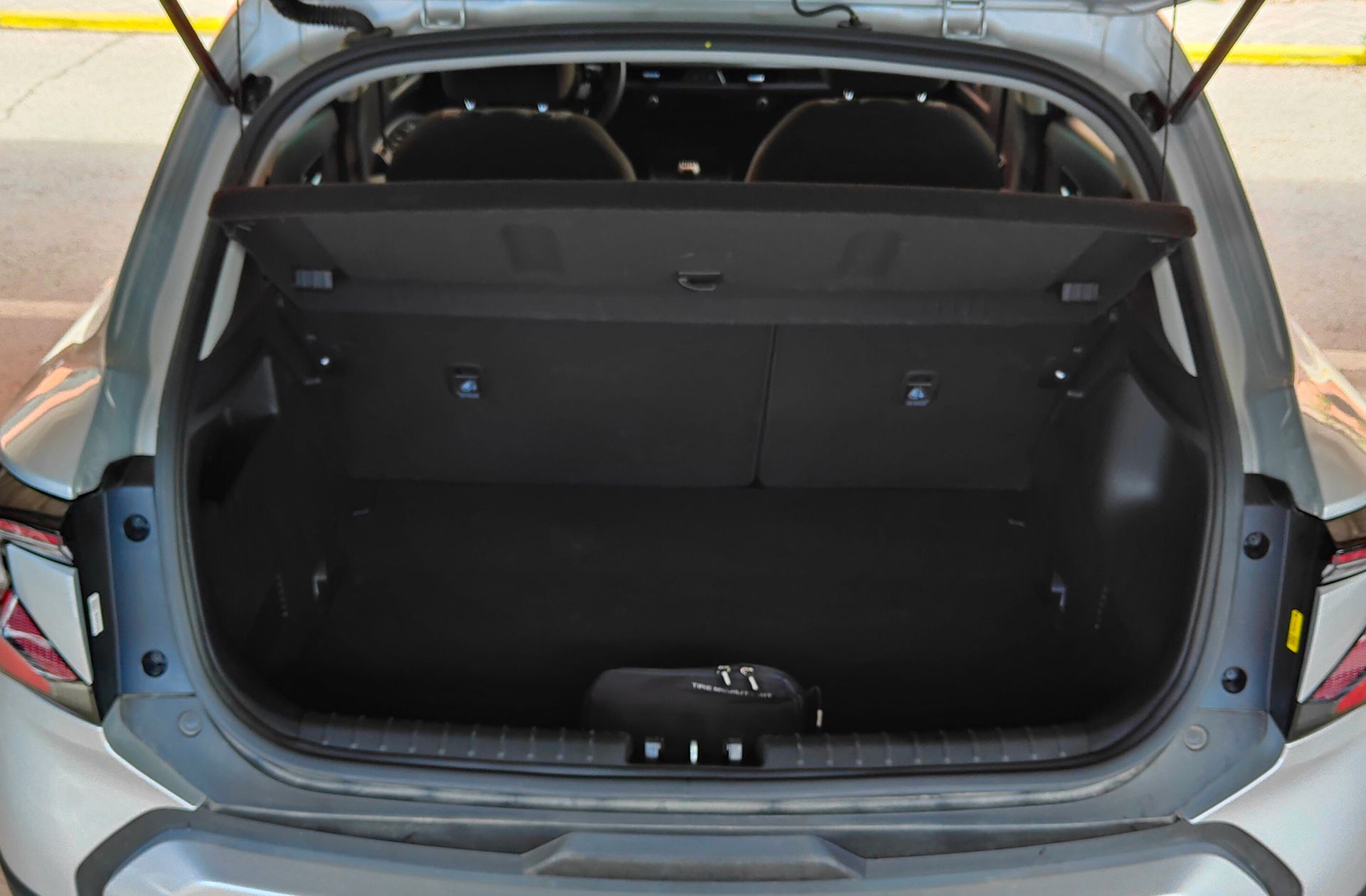 Kia Stonic 1.0 T-GDi MHEV Concept - foto 16