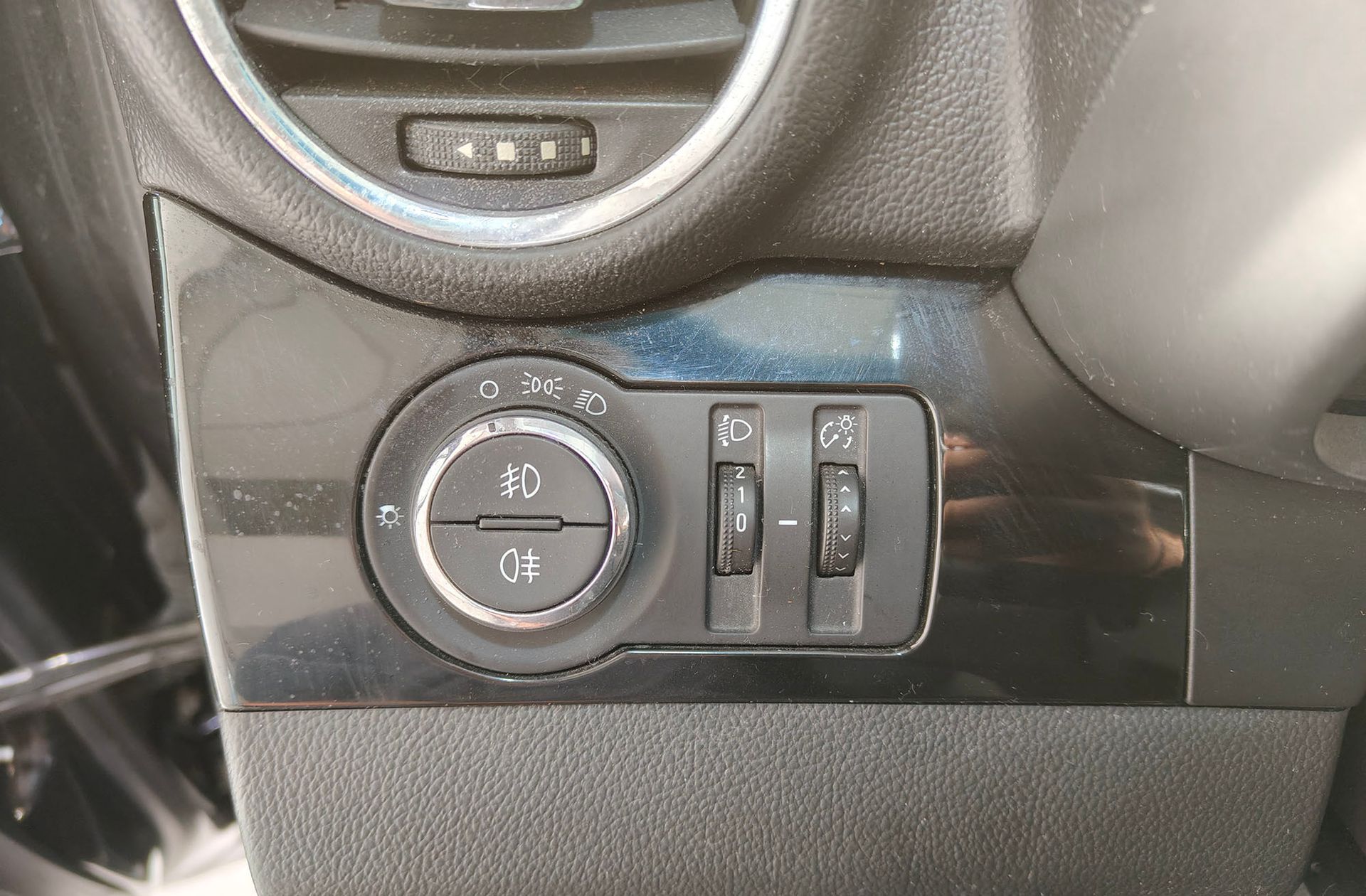 Chevrolet Orlando 2.0 VCDi LT+ 7 plazas - foto 8