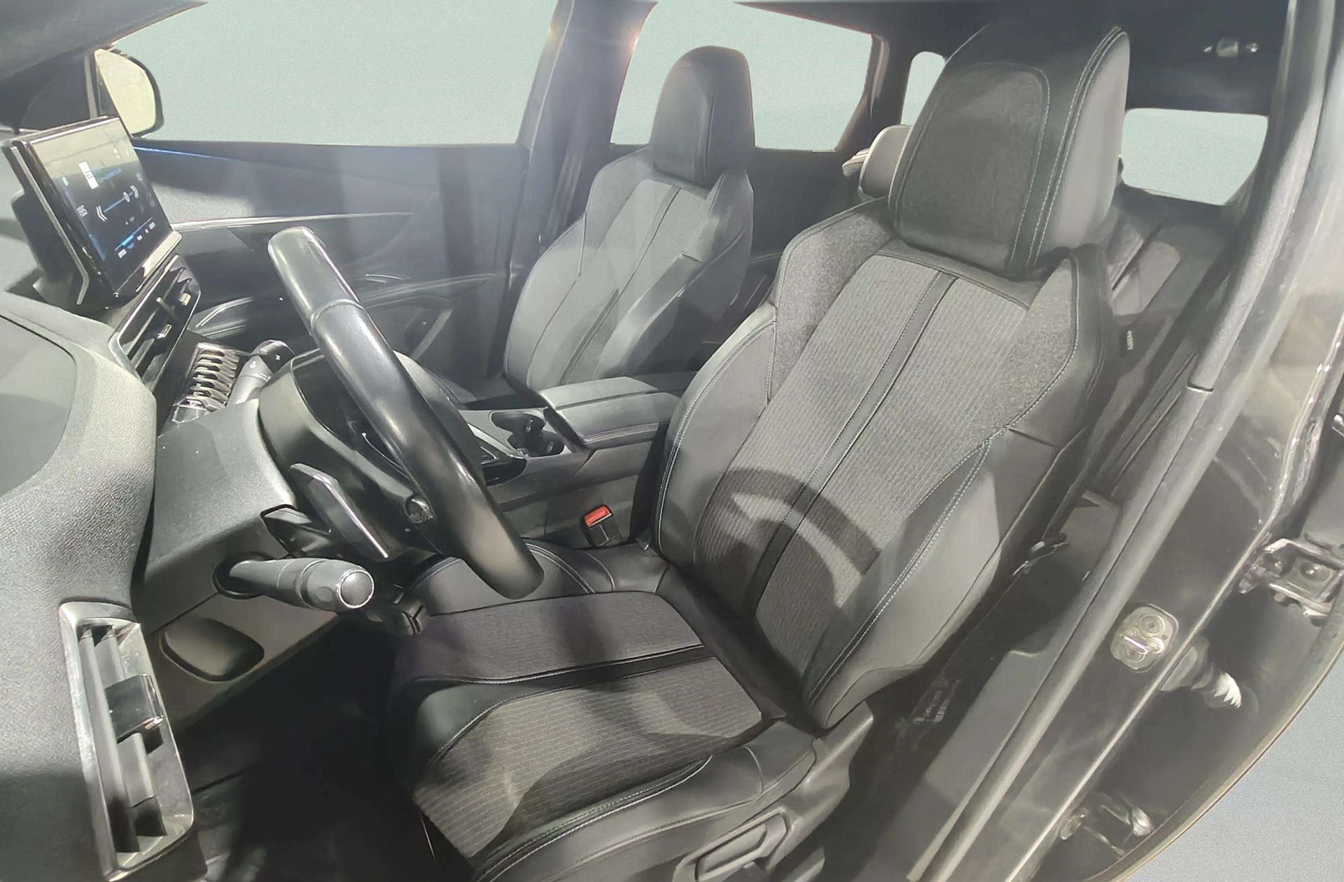 Peugeot 5008 PureTech 130 Allure Pack EAT8 7 plazas - foto 13