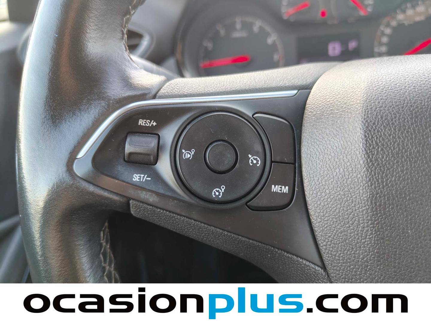 Opel Crossland X Opel Crossland X 1.2 S&S Design Line 120 Aniversario Auto (110 CV) de ocasión