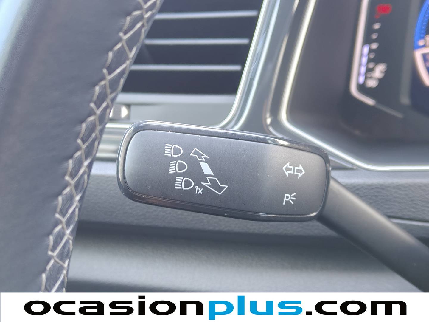 Foto Volkswagen T-Roc Volkswagen T-Roc Sport 2.0 TSI 4Motion (190 CV) DSG