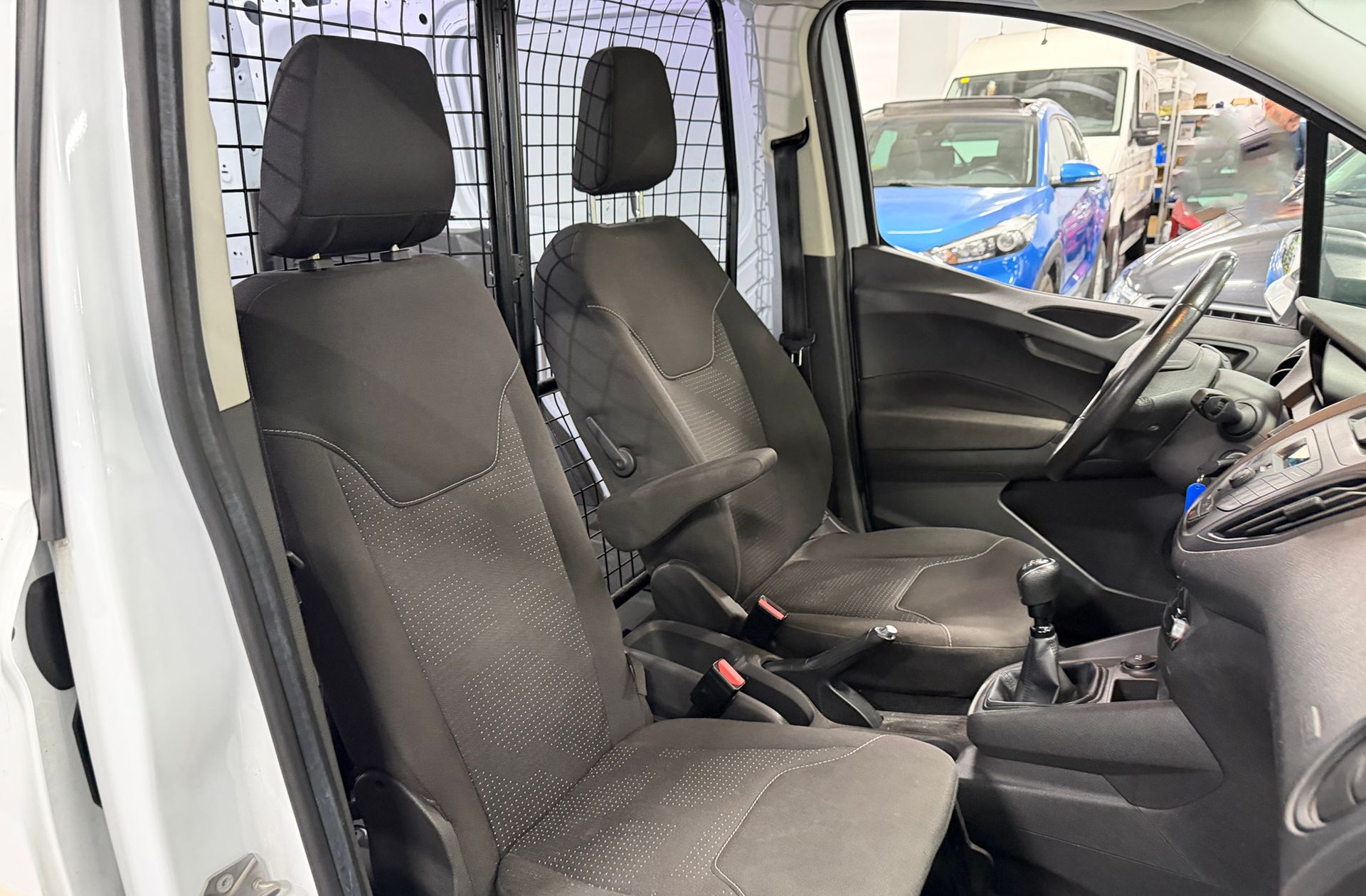Ford Transit Furgon 1.5 TDCi Trend - foto 8
