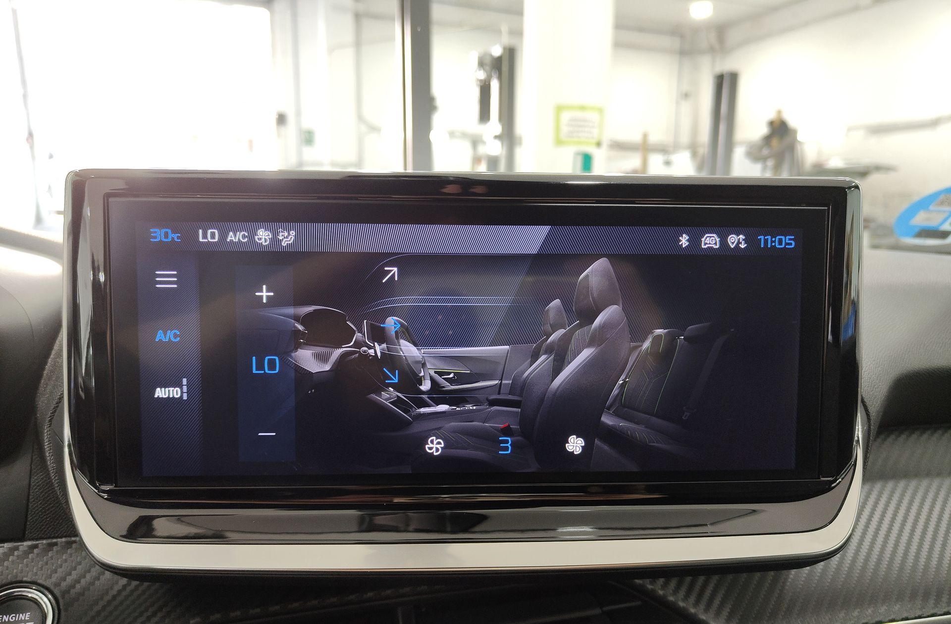 Peugeot 2008 Allure Hybrid eDCS6 - foto 31