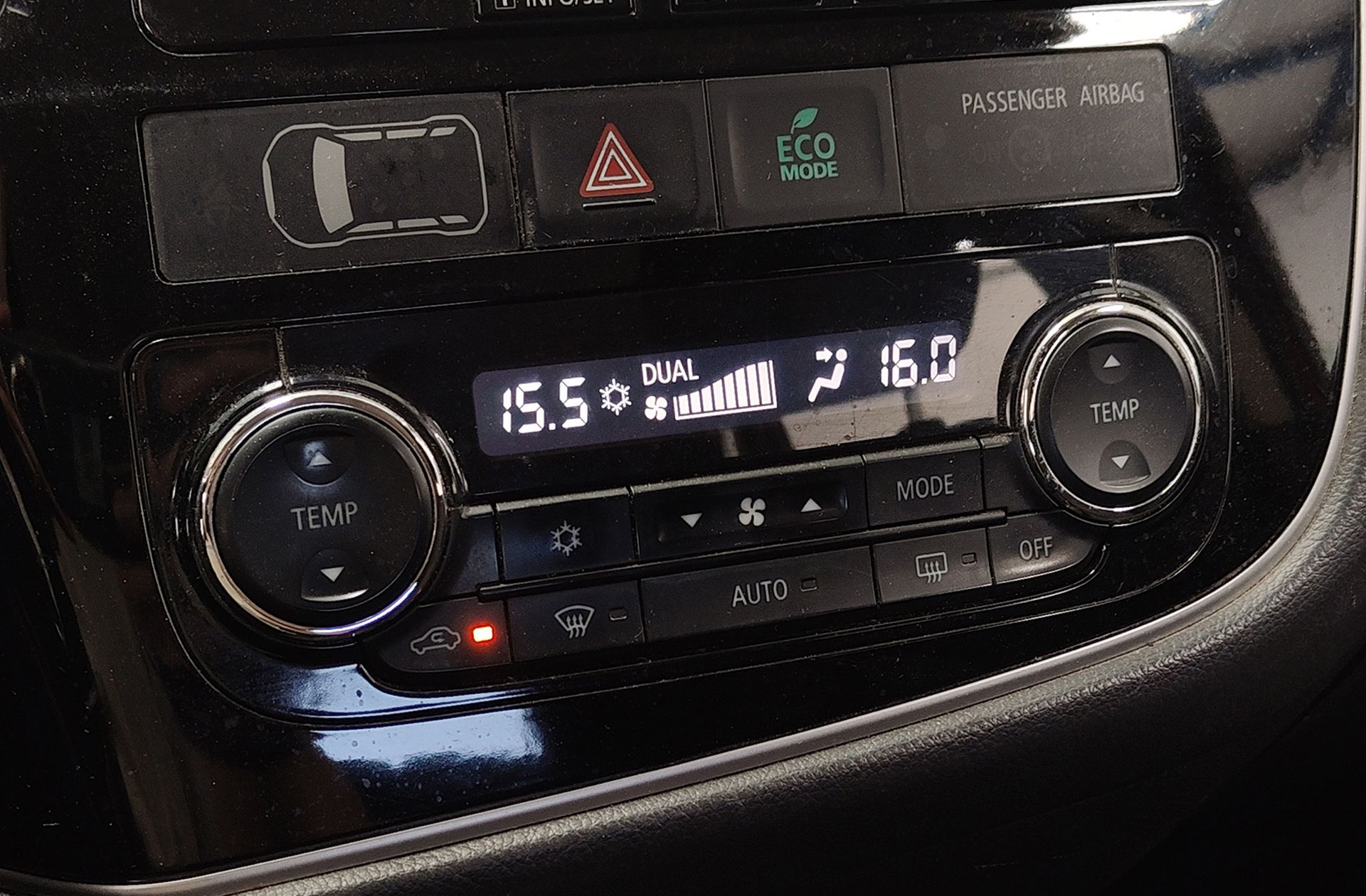 Mitsubishi Outlander 220 DI-D Motion 2WD 7 plazas - foto 31