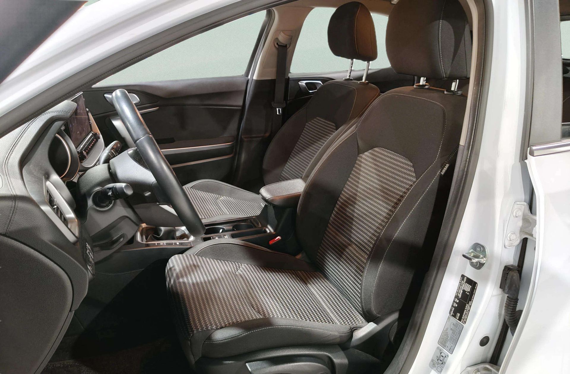 Kia XCeed 1.0 T-GDi Drive - foto 11