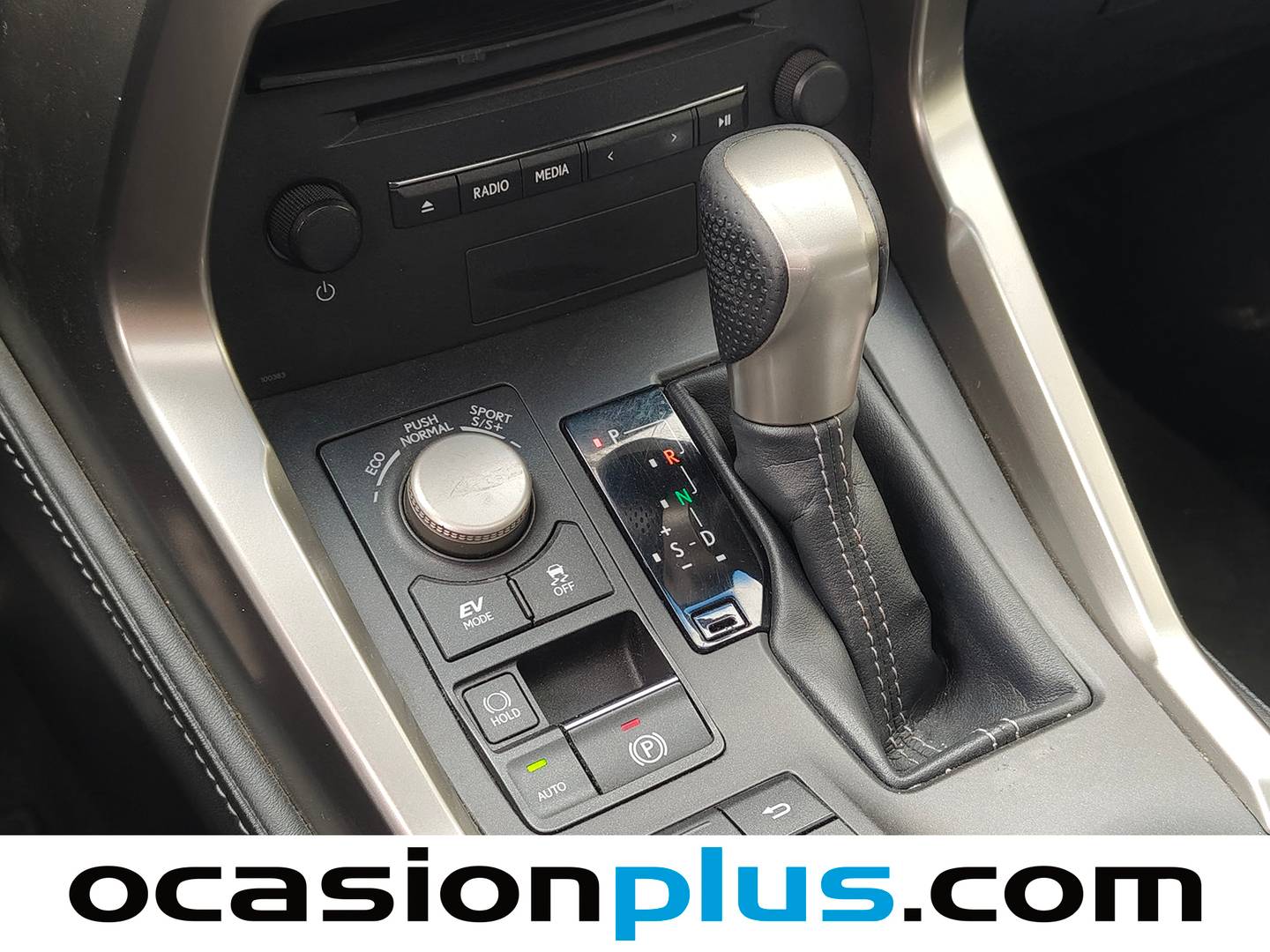 Lexus NX Lexus NX 300h F Sport Panorámico + Navibox 4WD (197 CV) de segunda mano