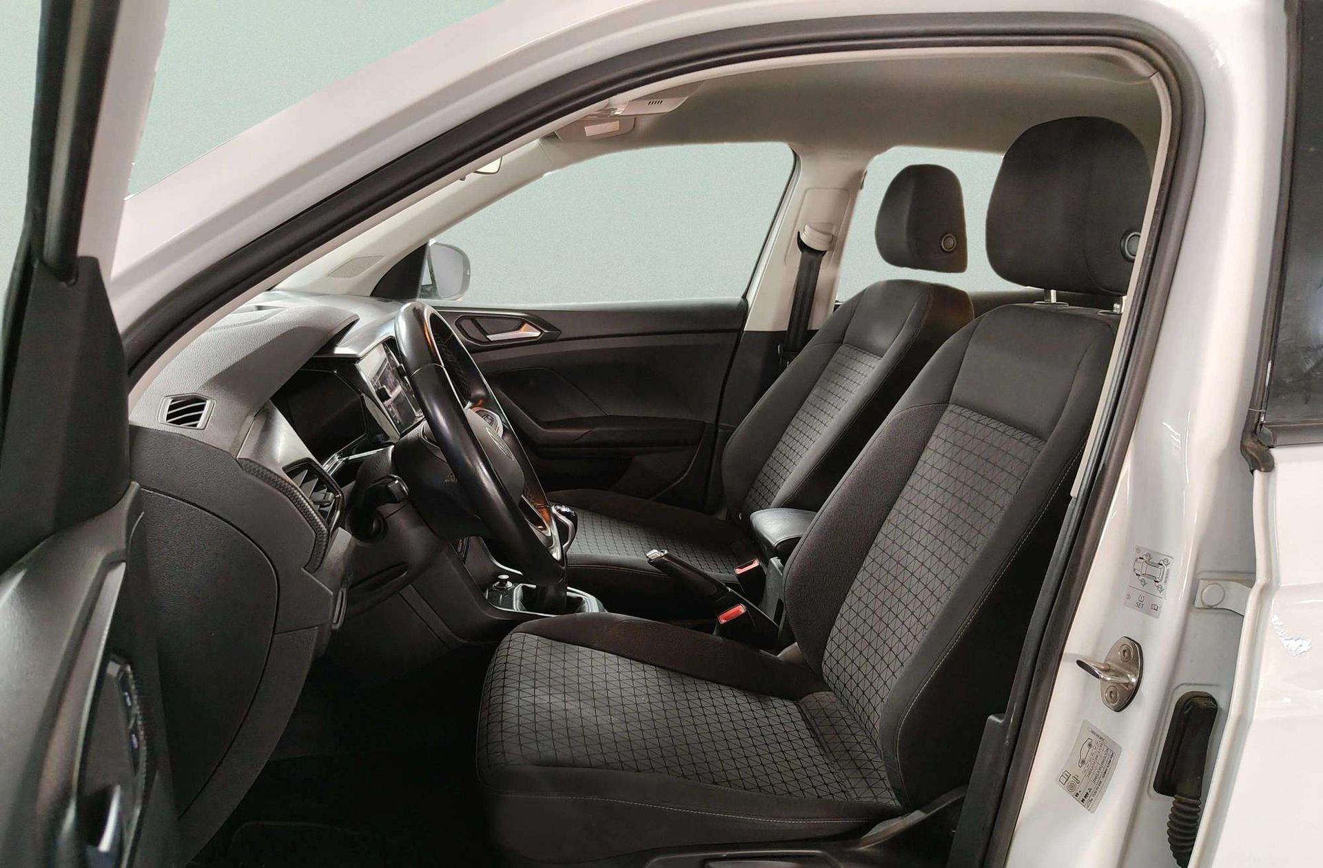 Volkswagen T-Cross Advance 1.0 TSI - foto 14