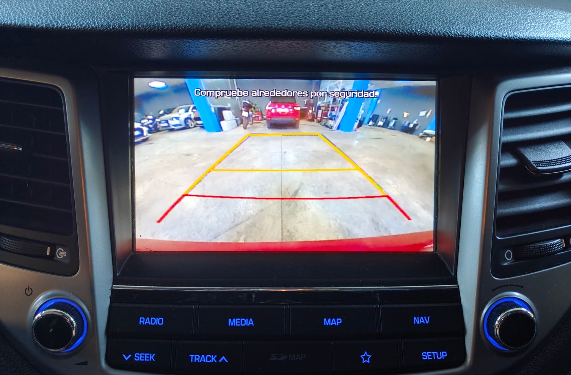 Hyundai Tucson 1.6 GDI BlueDrive Link 4x2 - foto 9