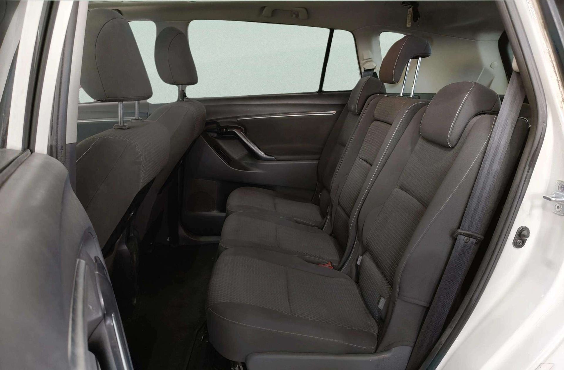 Toyota Verso 130 Advance - foto 11
