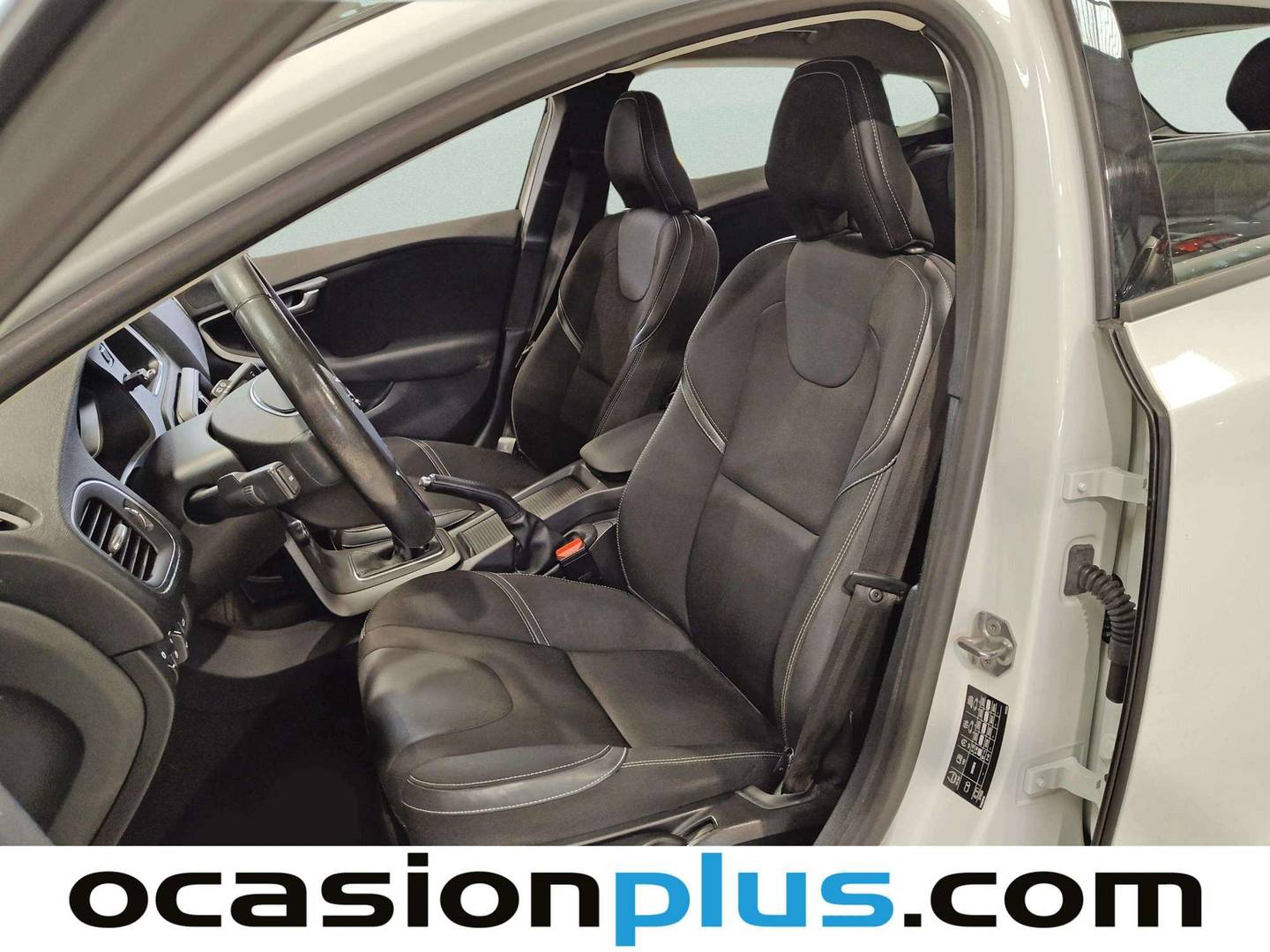 Foto asientos delanteros Volvo V40 Volvo V40 T2 Momentum (122 CV)