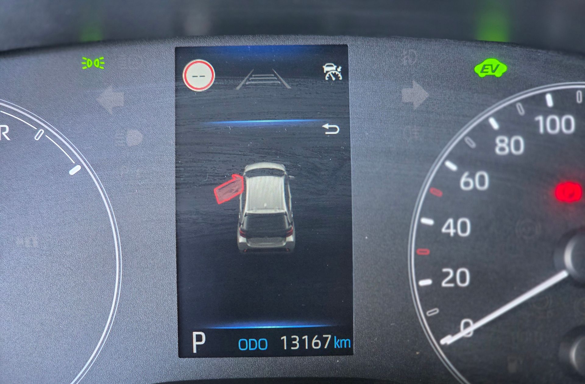 Toyota Yaris 120H Active Plus - foto 8