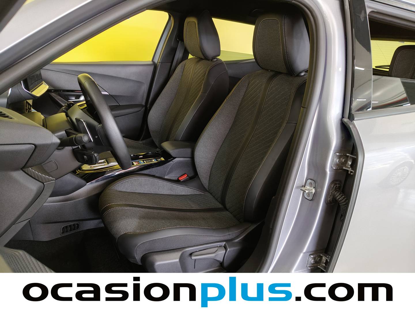Peugeot 2008 Peugeot 2008 Allure Hybrid eDCS6 (145 CV) 145cv